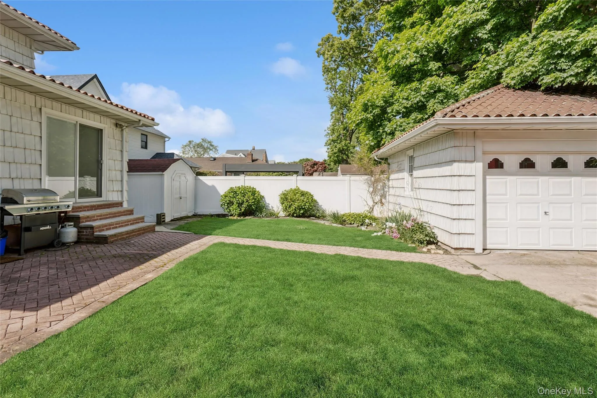 50 Roxbury Road, Hempstead, NY, 5 Bedrooms Bedrooms, 10 Rooms Rooms,2 BathroomsBathrooms,Residential,For Rent,Roxbury,0,1002461 50 Roxbury Road, Hempstead, NY, 5 Bedrooms Bedrooms, 10 Rooms Rooms,2 BathroomsBathrooms,Residential,For Rent,Roxbury,0,1002461