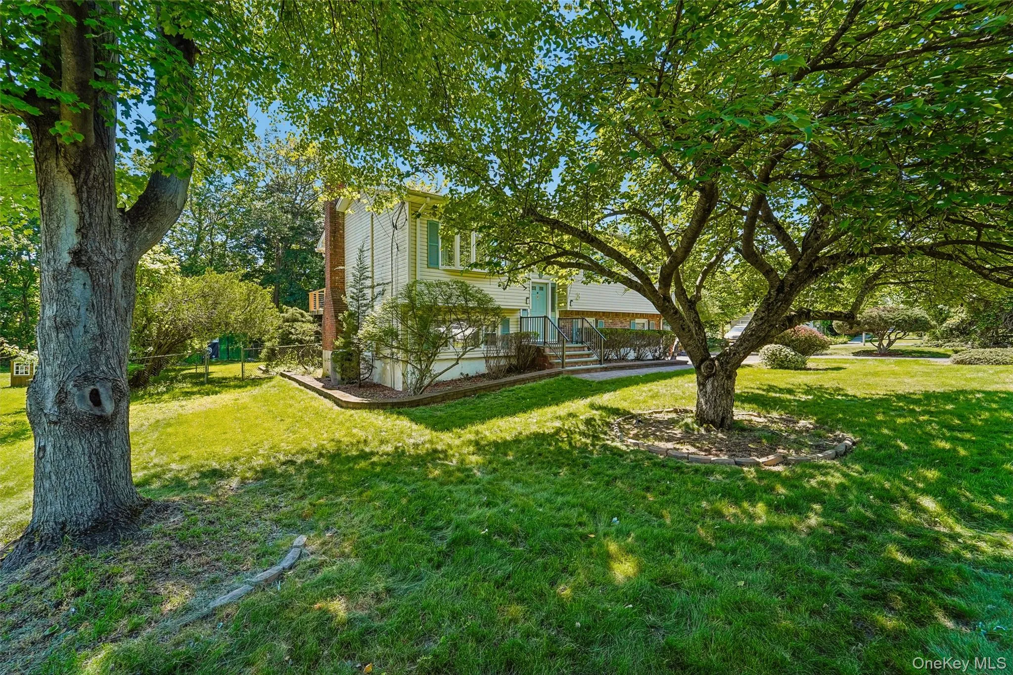 3 Bittman Lane, Clarkstown, NY, 4 Bedrooms Bedrooms, 7 Rooms Rooms,1 BathroomBathrooms,Residential,For Rent,Bittman,0,1002464 3 Bittman Lane, Clarkstown, NY, 4 Bedrooms Bedrooms, 7 Rooms Rooms,1 BathroomBathrooms,Residential,For Rent,Bittman,0,1002464