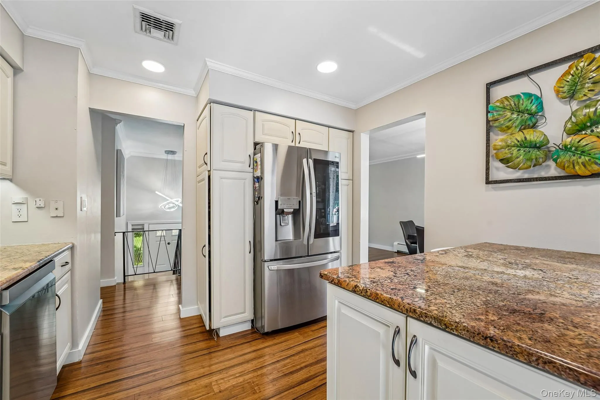 3 Bittman Lane, Clarkstown, NY, 4 Bedrooms Bedrooms, 7 Rooms Rooms,1 BathroomBathrooms,Residential,For Rent,Bittman,0,1002464 3 Bittman Lane, Clarkstown, NY, 4 Bedrooms Bedrooms, 7 Rooms Rooms,1 BathroomBathrooms,Residential,For Rent,Bittman,0,1002464