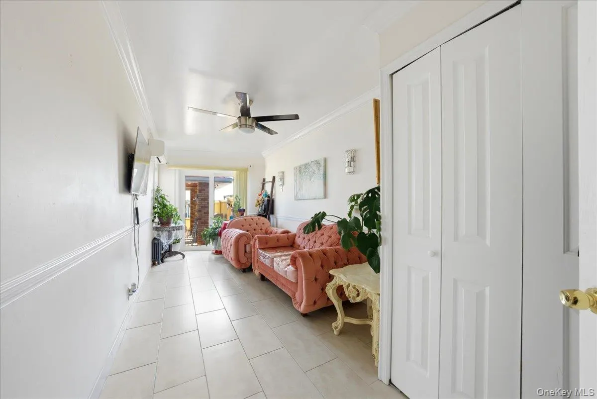 2594 Schurz Avenue, New York, NY, 4 Bedrooms Bedrooms, 8 Rooms Rooms,2 BathroomsBathrooms,Residential Sale,For Rent,Schurz,0,1002470 2594 Schurz Avenue, New York, NY, 4 Bedrooms Bedrooms, 8 Rooms Rooms,2 BathroomsBathrooms,Residential Sale,For Rent,Schurz,0,1002470
