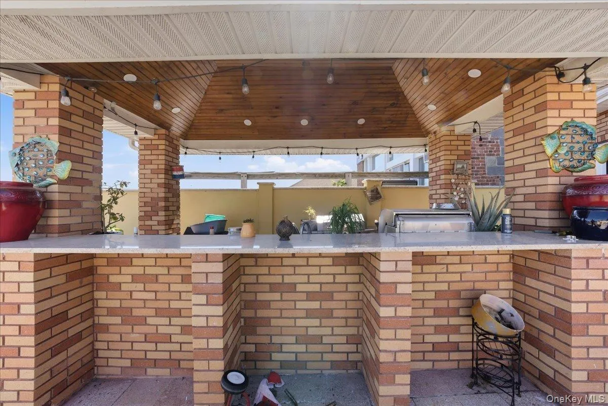 2594 Schurz Avenue, New York, NY, 4 Bedrooms Bedrooms, 8 Rooms Rooms,2 BathroomsBathrooms,Residential Sale,For Rent,Schurz,0,1002470 2594 Schurz Avenue, New York, NY, 4 Bedrooms Bedrooms, 8 Rooms Rooms,2 BathroomsBathrooms,Residential Sale,For Rent,Schurz,0,1002470