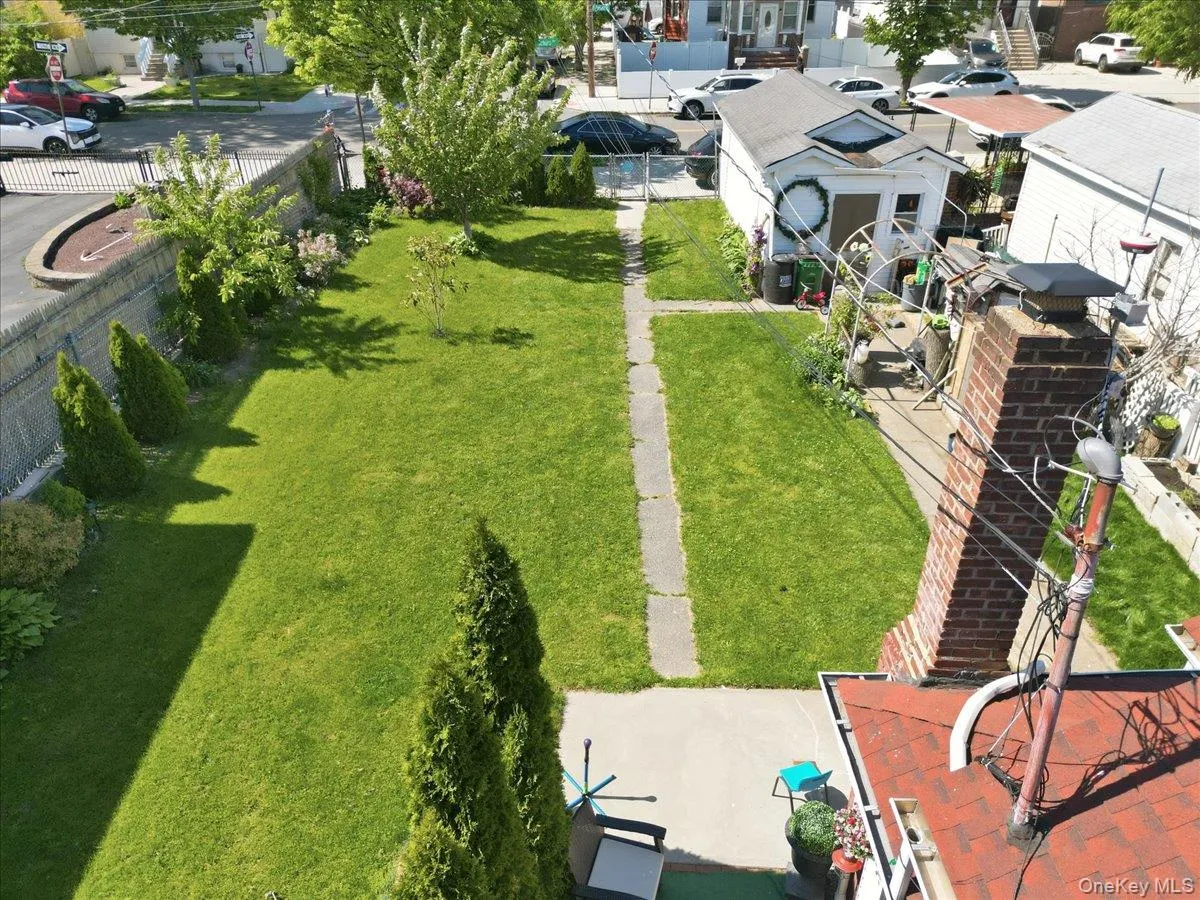 2594 Schurz Avenue, New York, NY, 4 Bedrooms Bedrooms, 8 Rooms Rooms,2 BathroomsBathrooms,Residential Sale,For Rent,Schurz,0,1002470 2594 Schurz Avenue, New York, NY, 4 Bedrooms Bedrooms, 8 Rooms Rooms,2 BathroomsBathrooms,Residential Sale,For Rent,Schurz,0,1002470