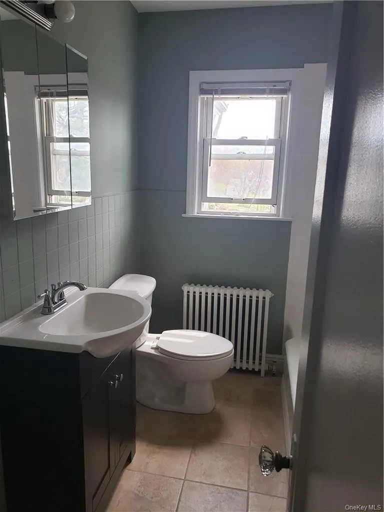 30 George Avenue, Orangetown, NY, 2 Bedrooms Bedrooms, 5 Rooms Rooms,1 BathroomBathrooms,Residential Lease,For Rent,George,0,1002471 30 George Avenue, Orangetown, NY, 2 Bedrooms Bedrooms, 5 Rooms Rooms,1 BathroomBathrooms,Residential Lease,For Rent,George,0,1002471