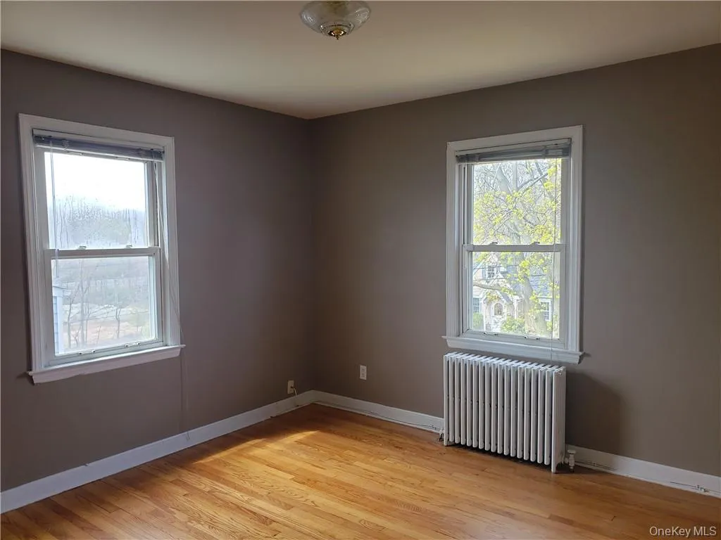 30 George Avenue, Orangetown, NY, 2 Bedrooms Bedrooms, 5 Rooms Rooms,1 BathroomBathrooms,Residential Lease,For Rent,George,0,1002471 30 George Avenue, Orangetown, NY, 2 Bedrooms Bedrooms, 5 Rooms Rooms,1 BathroomBathrooms,Residential Lease,For Rent,George,0,1002471