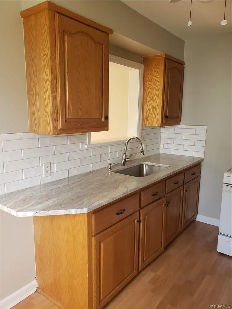 30 George Avenue, Orangetown, NY, 2 Bedrooms Bedrooms, 5 Rooms Rooms,1 BathroomBathrooms,Residential Lease,For Rent,George,0,1002471 30 George Avenue, Orangetown, NY, 2 Bedrooms Bedrooms, 5 Rooms Rooms,1 BathroomBathrooms,Residential Lease,For Rent,George,0,1002471