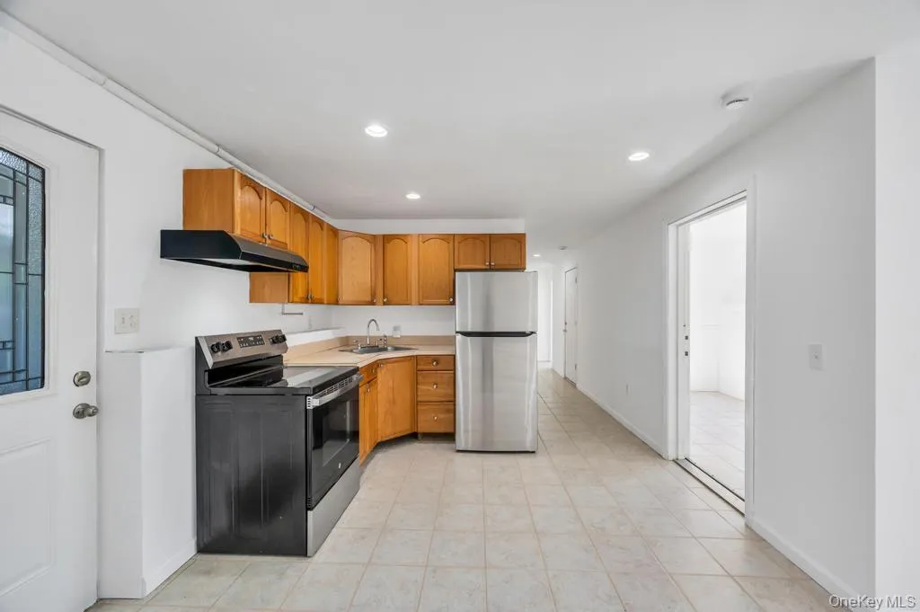 20 Handsome Avenue, Brookhaven, NY, 3 Bedrooms Bedrooms, 5 Rooms Rooms,1 BathroomBathrooms,Residential Lease,For Rent,Handsome,0,1002474 20 Handsome Avenue, Brookhaven, NY, 3 Bedrooms Bedrooms, 5 Rooms Rooms,1 BathroomBathrooms,Residential Lease,For Rent,Handsome,0,1002474