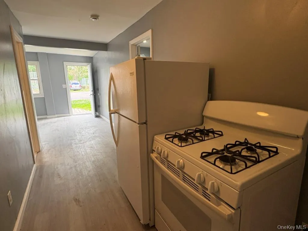 208 Main Street, Montgomery, NY, 1 Bedroom Bedrooms, 4 Rooms Rooms,1 BathroomBathrooms,Residential Lease,For Rent,Main,0,1002475 208 Main Street, Montgomery, NY, 1 Bedroom Bedrooms, 4 Rooms Rooms,1 BathroomBathrooms,Residential Lease,For Rent,Main,0,1002475