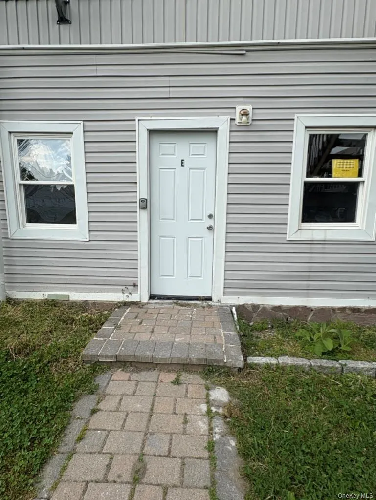 208 Main Street, Montgomery, NY, 1 Bedroom Bedrooms, 4 Rooms Rooms,1 BathroomBathrooms,Residential Lease,For Rent,Main,0,1002475 208 Main Street, Montgomery, NY, 1 Bedroom Bedrooms, 4 Rooms Rooms,1 BathroomBathrooms,Residential Lease,For Rent,Main,0,1002475
