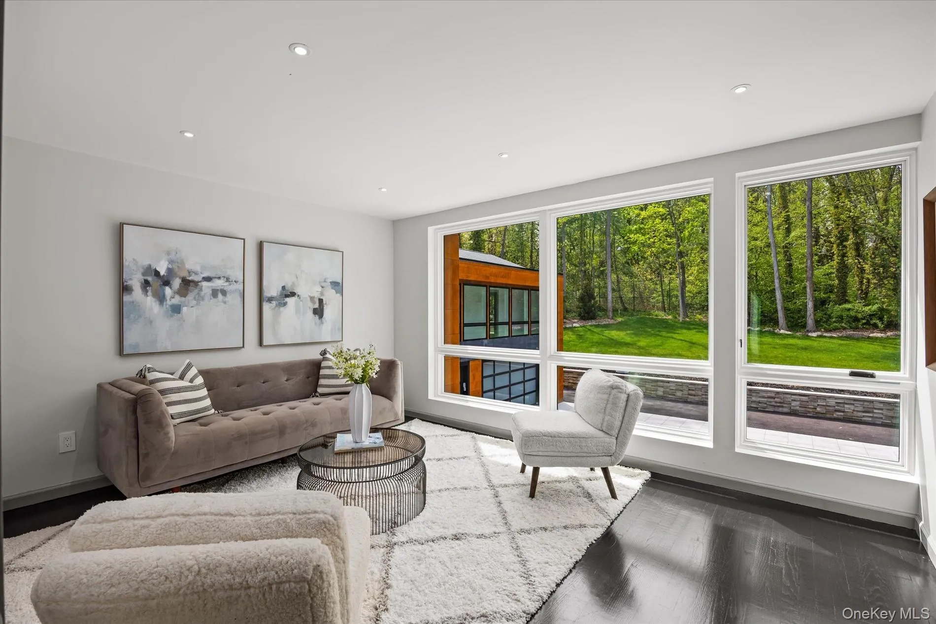 Sitting Room Inside Master Suite Overlooking The Park-like backyard Sitting Room Inside Master Suite Overlooking The Park-like backyard