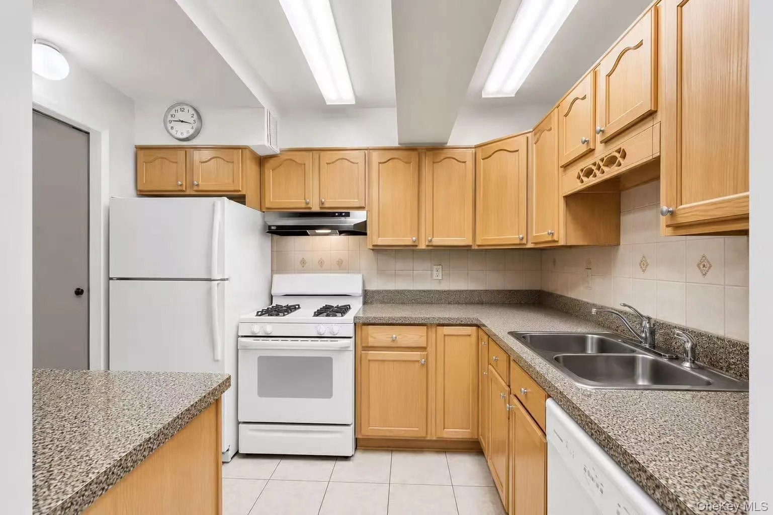 209-33 26th Avenue, New York, NY, 2 Bedrooms Bedrooms, 6 Rooms Rooms,2 BathroomsBathrooms,Residential,For Rent,26th,0,1002489 209-33 26th Avenue, New York, NY, 2 Bedrooms Bedrooms, 6 Rooms Rooms,2 BathroomsBathrooms,Residential,For Rent,26th,0,1002489