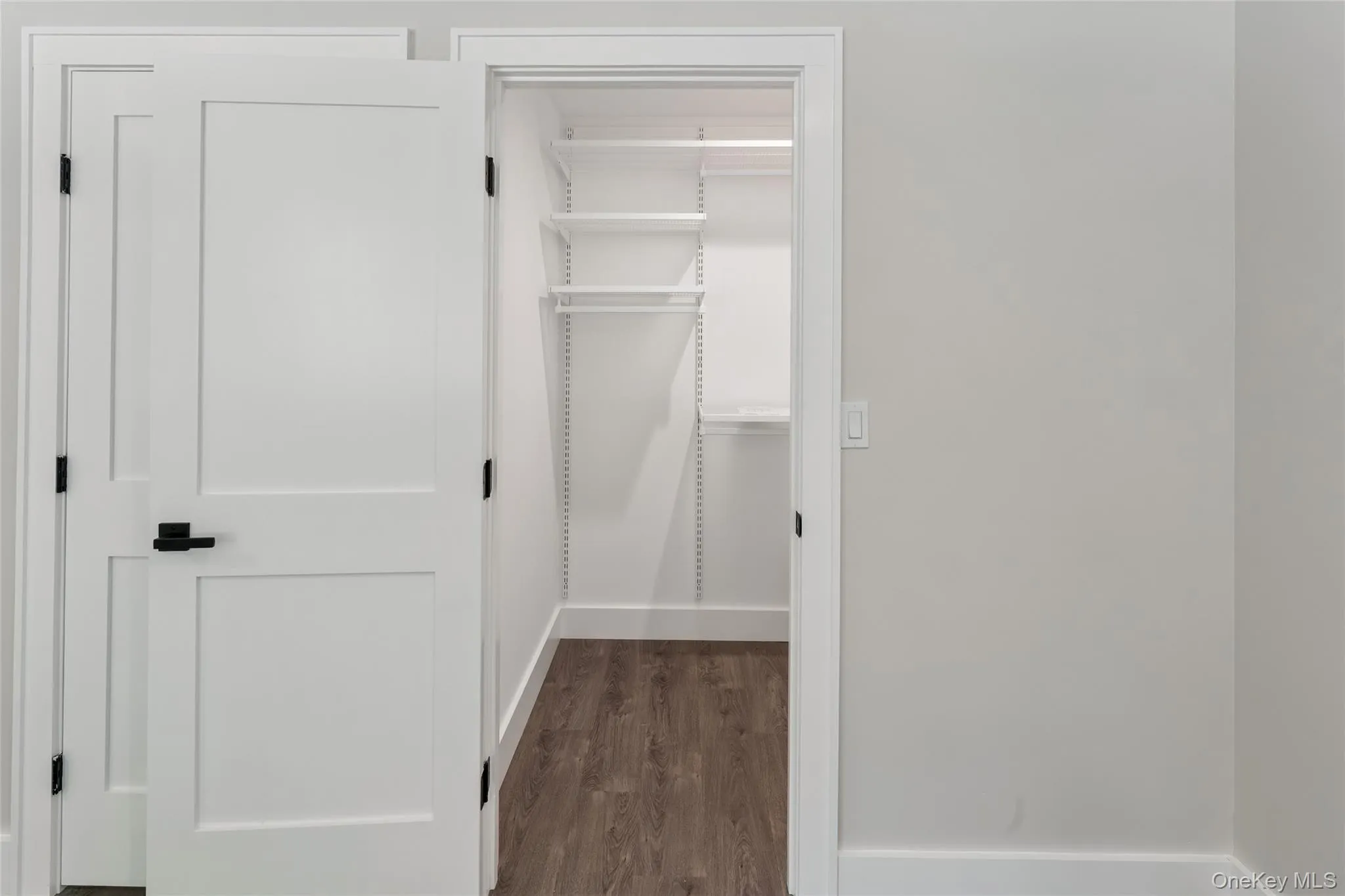 780 New York Avenue, Huntington, NY, 2 Bedrooms Bedrooms, 5 Rooms Rooms,1 BathroomBathrooms,Residential Lease,For Rent,New York,0,1002492 780 New York Avenue, Huntington, NY, 2 Bedrooms Bedrooms, 5 Rooms Rooms,1 BathroomBathrooms,Residential Lease,For Rent,New York,0,1002492