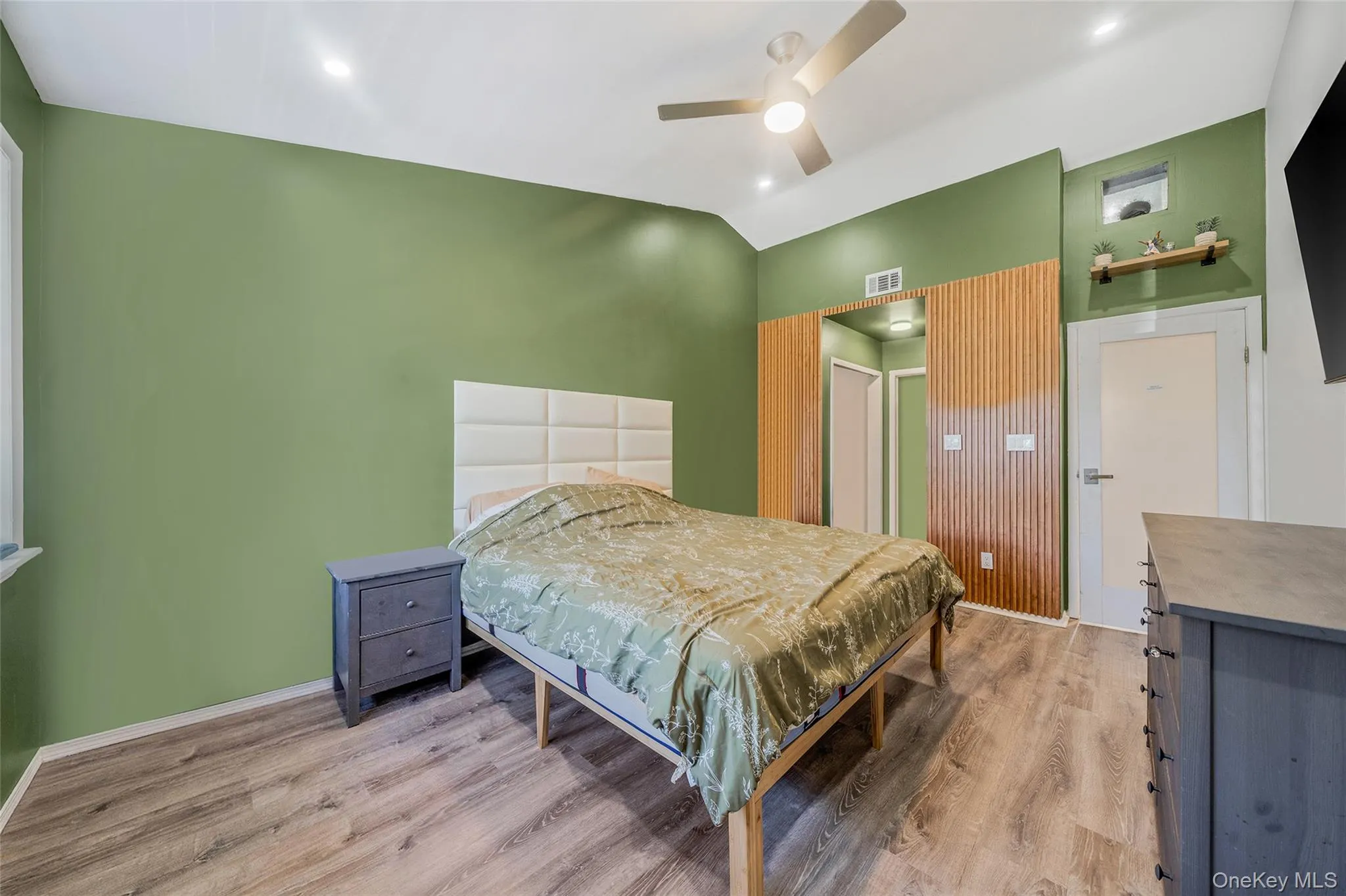 2 Clubhouse Circle, Islip, NY, 2 Bedrooms Bedrooms, 5 Rooms Rooms,1 BathroomBathrooms,Residential,For Rent,Clubhouse,0,1002494 2 Clubhouse Circle, Islip, NY, 2 Bedrooms Bedrooms, 5 Rooms Rooms,1 BathroomBathrooms,Residential,For Rent,Clubhouse,0,1002494