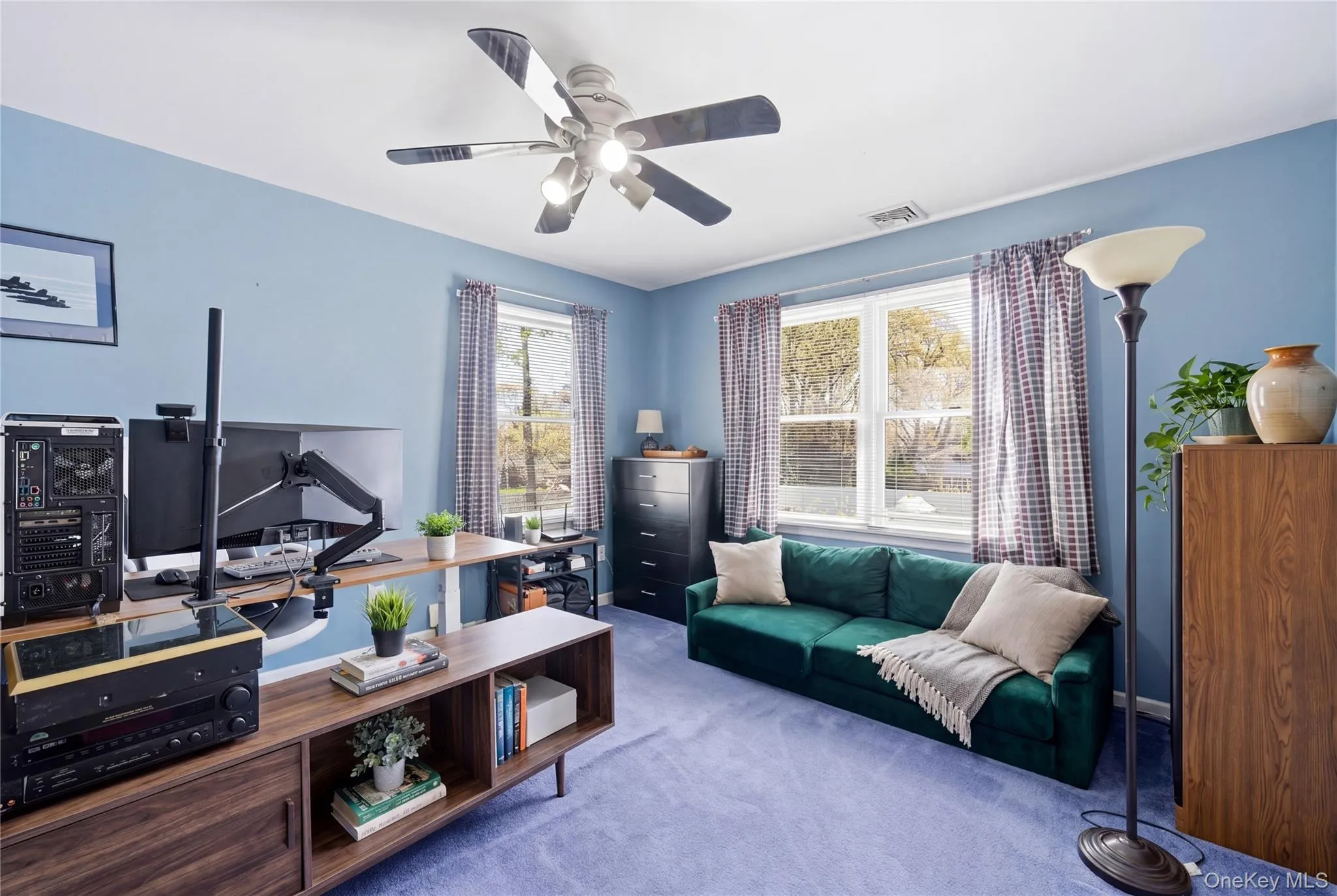 93 Meroke Lane, Islip, NY, 6 Bedrooms Bedrooms, 11 Rooms Rooms,3 BathroomsBathrooms,Residential,For Rent,Meroke,0,1002498 93 Meroke Lane, Islip, NY, 6 Bedrooms Bedrooms, 11 Rooms Rooms,3 BathroomsBathrooms,Residential,For Rent,Meroke,0,1002498