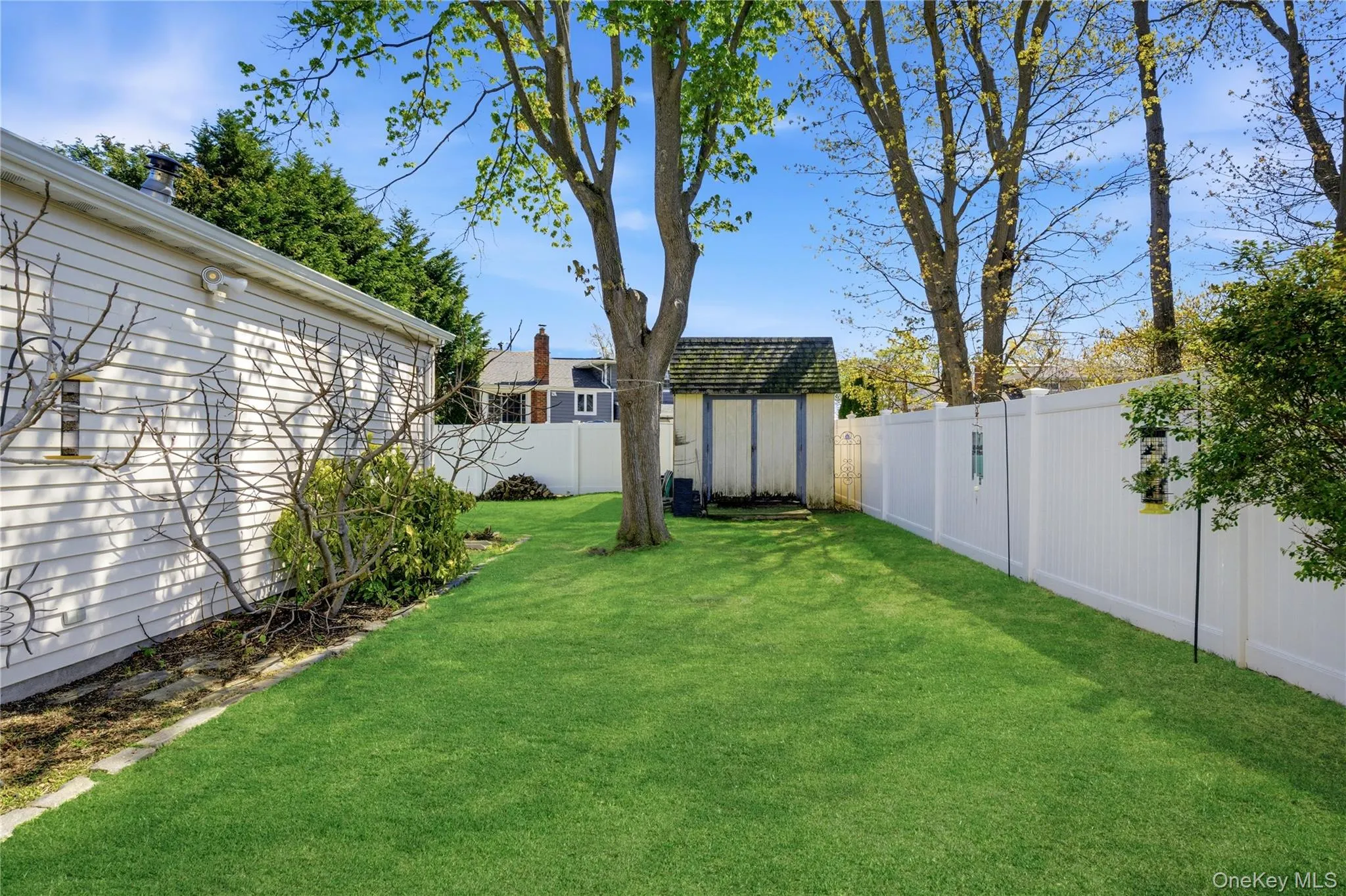 93 Meroke Lane, Islip, NY, 6 Bedrooms Bedrooms, 11 Rooms Rooms,3 BathroomsBathrooms,Residential,For Rent,Meroke,0,1002498 93 Meroke Lane, Islip, NY, 6 Bedrooms Bedrooms, 11 Rooms Rooms,3 BathroomsBathrooms,Residential,For Rent,Meroke,0,1002498