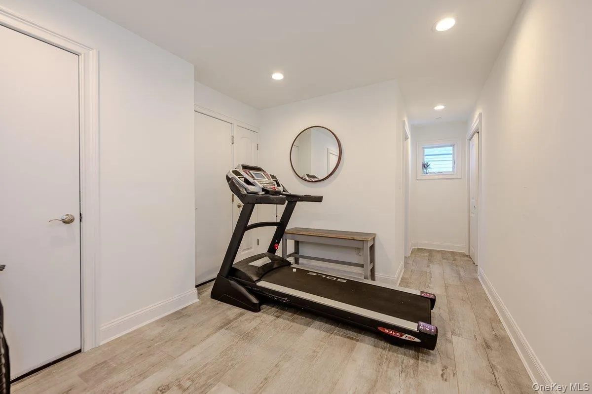 90 Wyoming Avenue, Long Beach, NY, 2 Bedrooms Bedrooms, 4 Rooms Rooms,1 BathroomBathrooms,Residential Lease,For Rent,Wyoming,0,1002500 90 Wyoming Avenue, Long Beach, NY, 2 Bedrooms Bedrooms, 4 Rooms Rooms,1 BathroomBathrooms,Residential Lease,For Rent,Wyoming,0,1002500