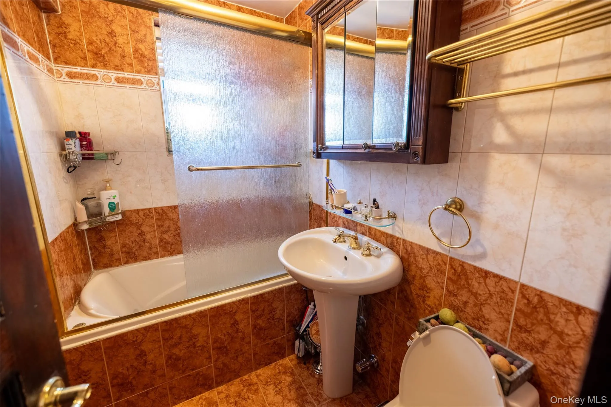 120-10 85th Avenue, New York, NY, 2 Bedrooms Bedrooms, 5 Rooms Rooms,1 BathroomBathrooms,Residential,For Rent,85th,0,1002502 120-10 85th Avenue, New York, NY, 2 Bedrooms Bedrooms, 5 Rooms Rooms,1 BathroomBathrooms,Residential,For Rent,85th,0,1002502