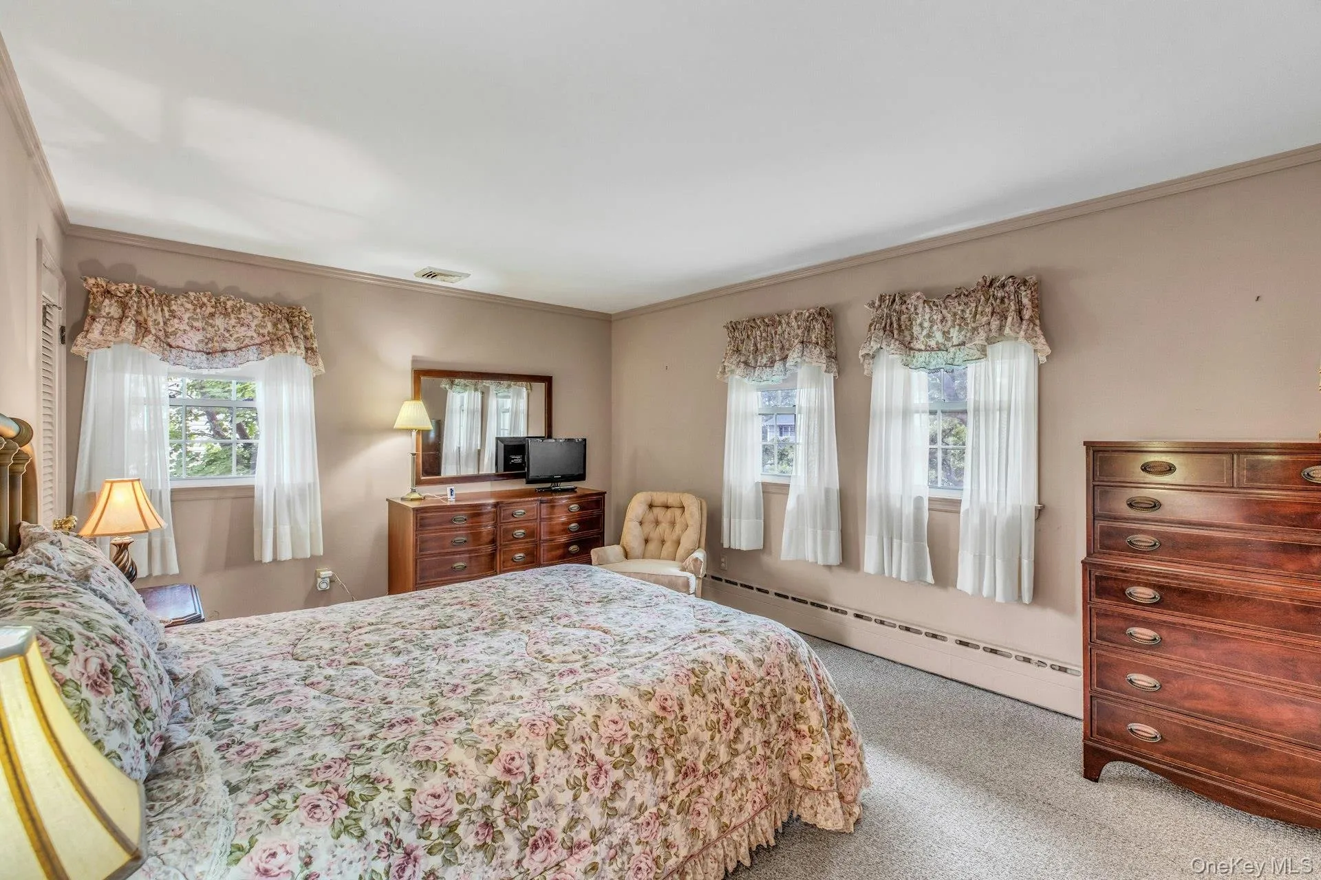 15 Palmer Drive, Islip, NY, 4 Bedrooms Bedrooms, 9 Rooms Rooms,2 BathroomsBathrooms,Residential,For Rent,Palmer,0,1002508 15 Palmer Drive, Islip, NY, 4 Bedrooms Bedrooms, 9 Rooms Rooms,2 BathroomsBathrooms,Residential,For Rent,Palmer,0,1002508