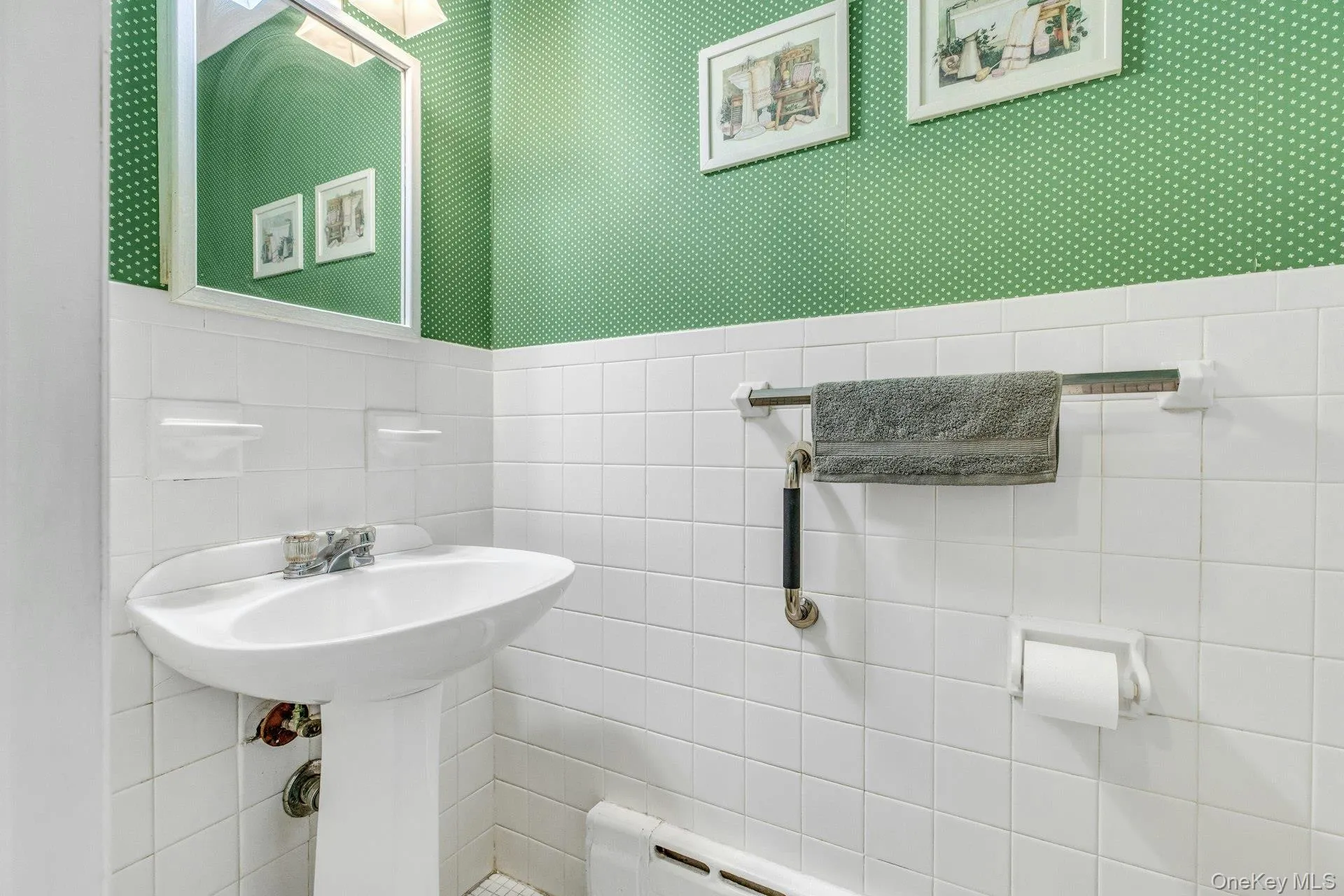 15 Palmer Drive, Islip, NY, 4 Bedrooms Bedrooms, 9 Rooms Rooms,2 BathroomsBathrooms,Residential,For Rent,Palmer,0,1002508 15 Palmer Drive, Islip, NY, 4 Bedrooms Bedrooms, 9 Rooms Rooms,2 BathroomsBathrooms,Residential,For Rent,Palmer,0,1002508