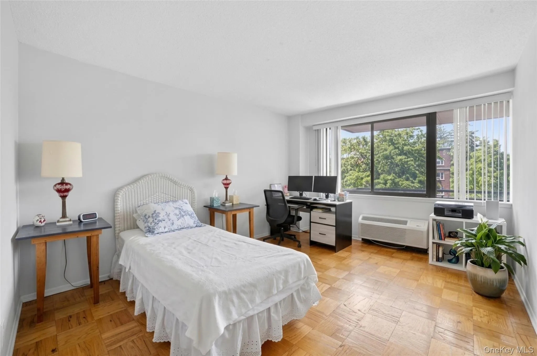 15 Stewart Place, White Plains, NY, 2 Bedrooms Bedrooms, 6 Rooms Rooms,2 BathroomsBathrooms,Residential,For Rent,Stewart,0,1002509 15 Stewart Place, White Plains, NY, 2 Bedrooms Bedrooms, 6 Rooms Rooms,2 BathroomsBathrooms,Residential,For Rent,Stewart,0,1002509