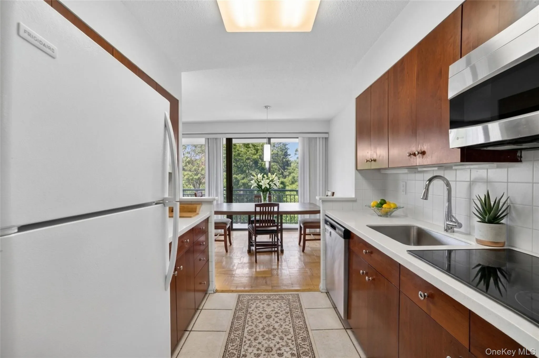 15 Stewart Place, White Plains, NY, 2 Bedrooms Bedrooms, 6 Rooms Rooms,2 BathroomsBathrooms,Residential,For Rent,Stewart,0,1002509 15 Stewart Place, White Plains, NY, 2 Bedrooms Bedrooms, 6 Rooms Rooms,2 BathroomsBathrooms,Residential,For Rent,Stewart,0,1002509