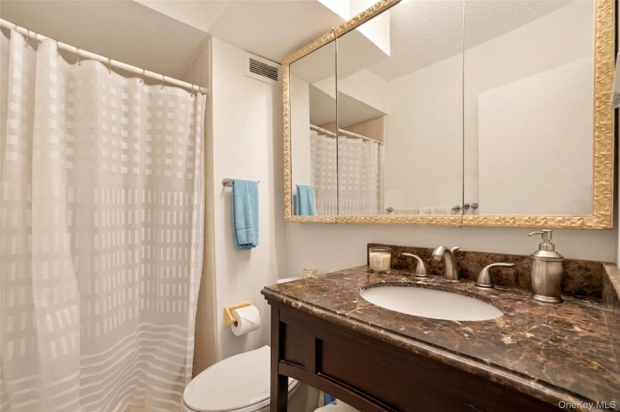 15 Stewart Place, White Plains, NY, 2 Bedrooms Bedrooms, 6 Rooms Rooms,2 BathroomsBathrooms,Residential,For Rent,Stewart,0,1002509 15 Stewart Place, White Plains, NY, 2 Bedrooms Bedrooms, 6 Rooms Rooms,2 BathroomsBathrooms,Residential,For Rent,Stewart,0,1002509
