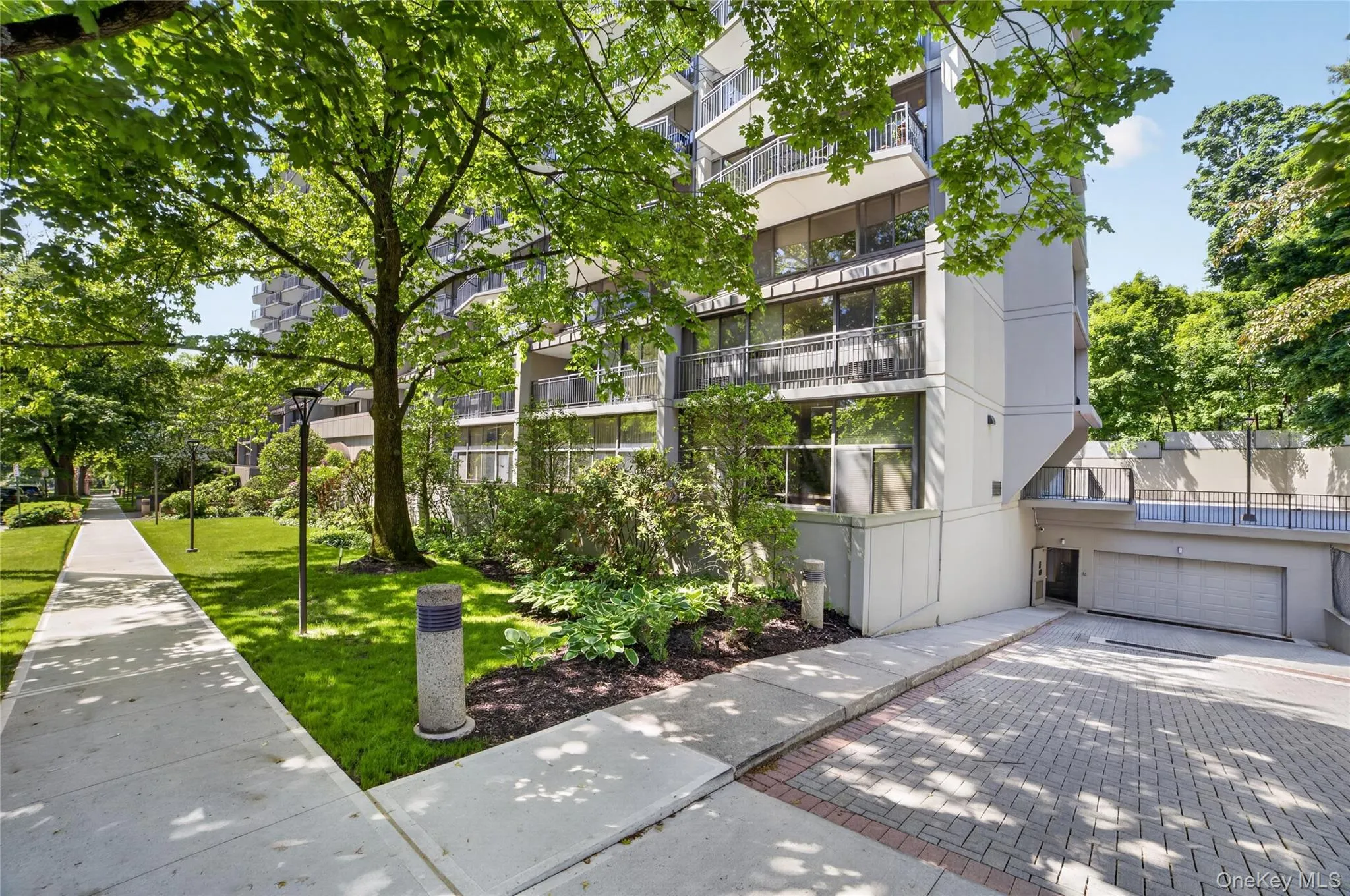 15 Stewart Place, White Plains, NY, 2 Bedrooms Bedrooms, 6 Rooms Rooms,2 BathroomsBathrooms,Residential,For Rent,Stewart,0,1002509 15 Stewart Place, White Plains, NY, 2 Bedrooms Bedrooms, 6 Rooms Rooms,2 BathroomsBathrooms,Residential,For Rent,Stewart,0,1002509