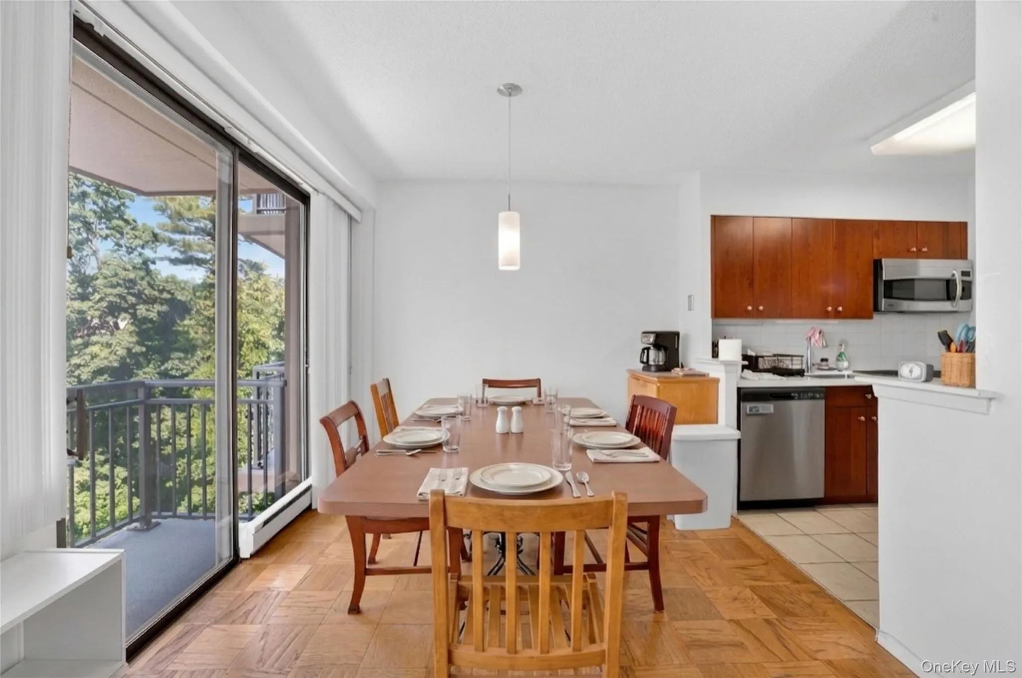 15 Stewart Place, White Plains, NY, 2 Bedrooms Bedrooms, 6 Rooms Rooms,2 BathroomsBathrooms,Residential,For Rent,Stewart,0,1002509 15 Stewart Place, White Plains, NY, 2 Bedrooms Bedrooms, 6 Rooms Rooms,2 BathroomsBathrooms,Residential,For Rent,Stewart,0,1002509