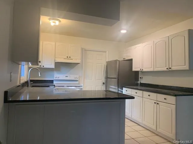 17 Skylark Lane, Brookhaven, NY, 4 Bedrooms Bedrooms, 9 Rooms Rooms,2 BathroomsBathrooms,Residential Lease,For Rent,Skylark,0,1002514 17 Skylark Lane, Brookhaven, NY, 4 Bedrooms Bedrooms, 9 Rooms Rooms,2 BathroomsBathrooms,Residential Lease,For Rent,Skylark,0,1002514