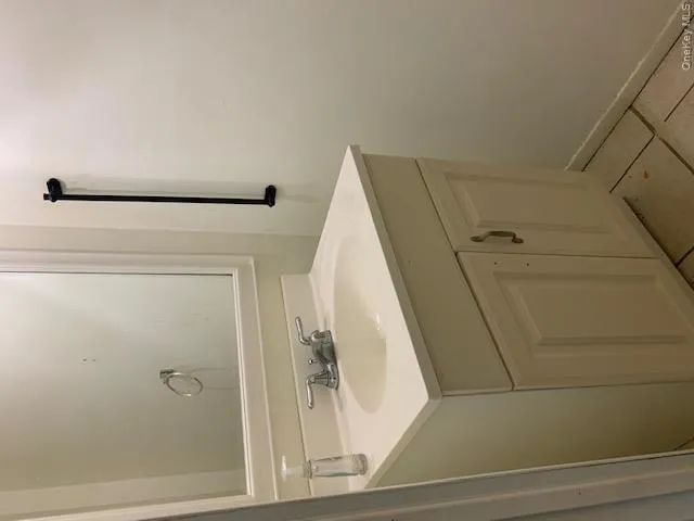 17 Skylark Lane, Brookhaven, NY, 4 Bedrooms Bedrooms, 9 Rooms Rooms,2 BathroomsBathrooms,Residential Lease,For Rent,Skylark,0,1002514 17 Skylark Lane, Brookhaven, NY, 4 Bedrooms Bedrooms, 9 Rooms Rooms,2 BathroomsBathrooms,Residential Lease,For Rent,Skylark,0,1002514
