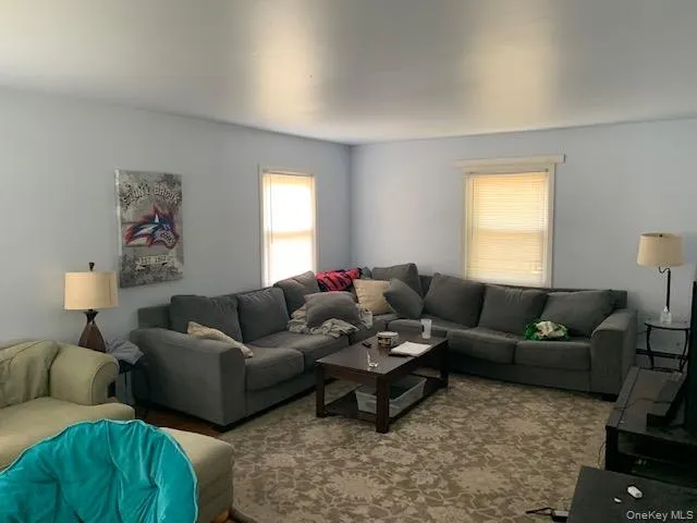 17 Skylark Lane, Brookhaven, NY, 4 Bedrooms Bedrooms, 9 Rooms Rooms,2 BathroomsBathrooms,Residential Lease,For Rent,Skylark,0,1002514 17 Skylark Lane, Brookhaven, NY, 4 Bedrooms Bedrooms, 9 Rooms Rooms,2 BathroomsBathrooms,Residential Lease,For Rent,Skylark,0,1002514