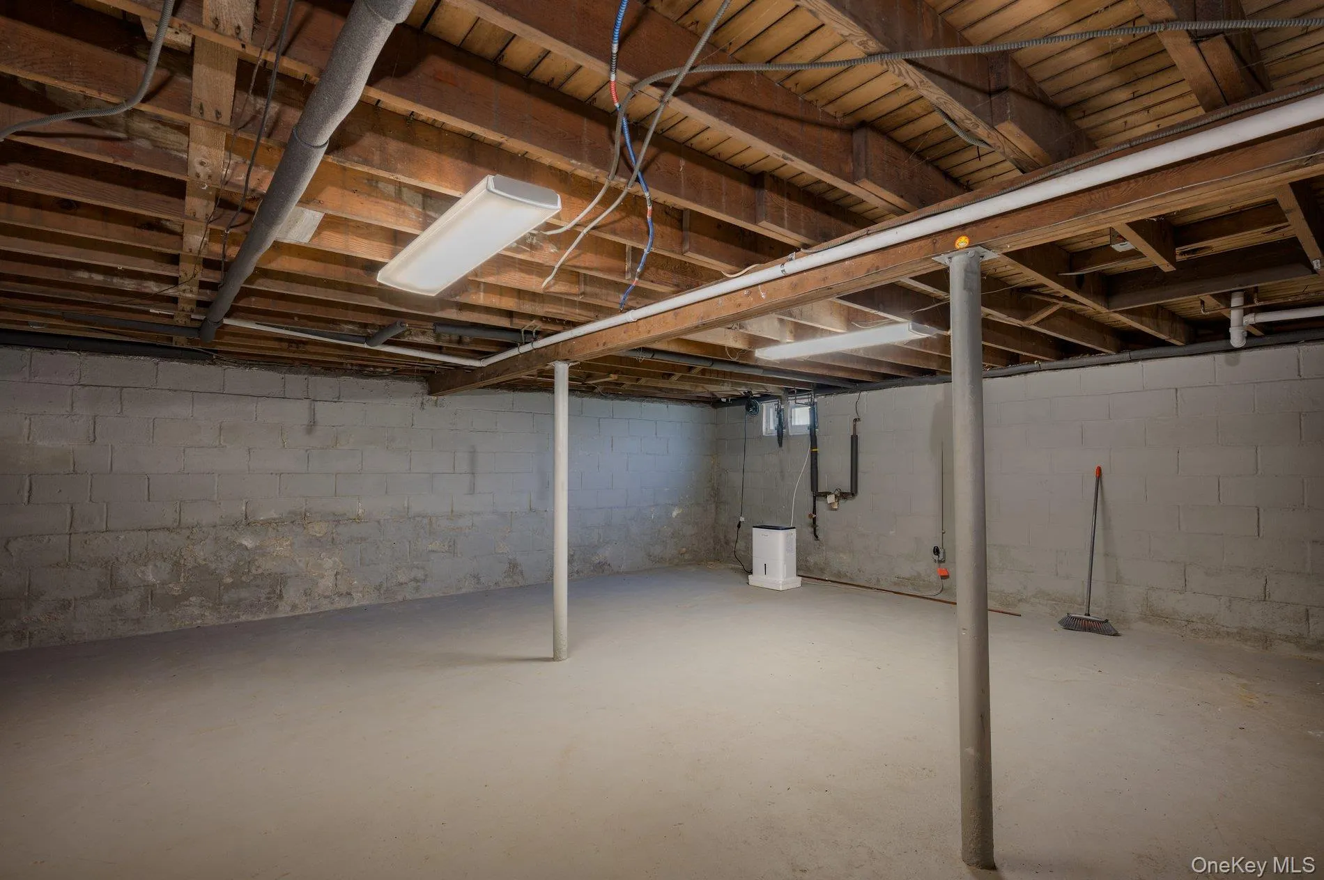 88 Tulipwood Drive, Smithtown, NY, 4 Bedrooms Bedrooms, 9 Rooms Rooms,2 BathroomsBathrooms,Residential,For Rent,Tulipwood,0,1002516 88 Tulipwood Drive, Smithtown, NY, 4 Bedrooms Bedrooms, 9 Rooms Rooms,2 BathroomsBathrooms,Residential,For Rent,Tulipwood,0,1002516