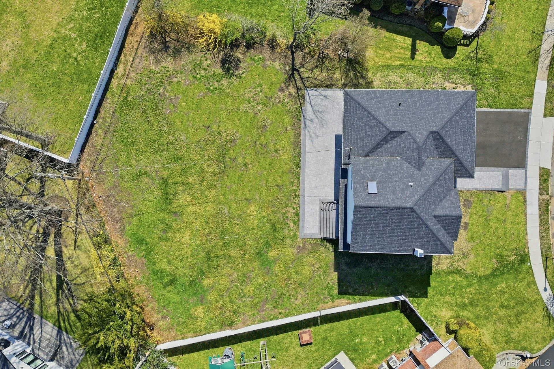 2040 Wellington Court, Hempstead, NY, 4 Bedrooms Bedrooms, 9 Rooms Rooms,3 BathroomsBathrooms,Residential Sale,For Rent,Wellington,0,1002517 2040 Wellington Court, Hempstead, NY, 4 Bedrooms Bedrooms, 9 Rooms Rooms,3 BathroomsBathrooms,Residential Sale,For Rent,Wellington,0,1002517
