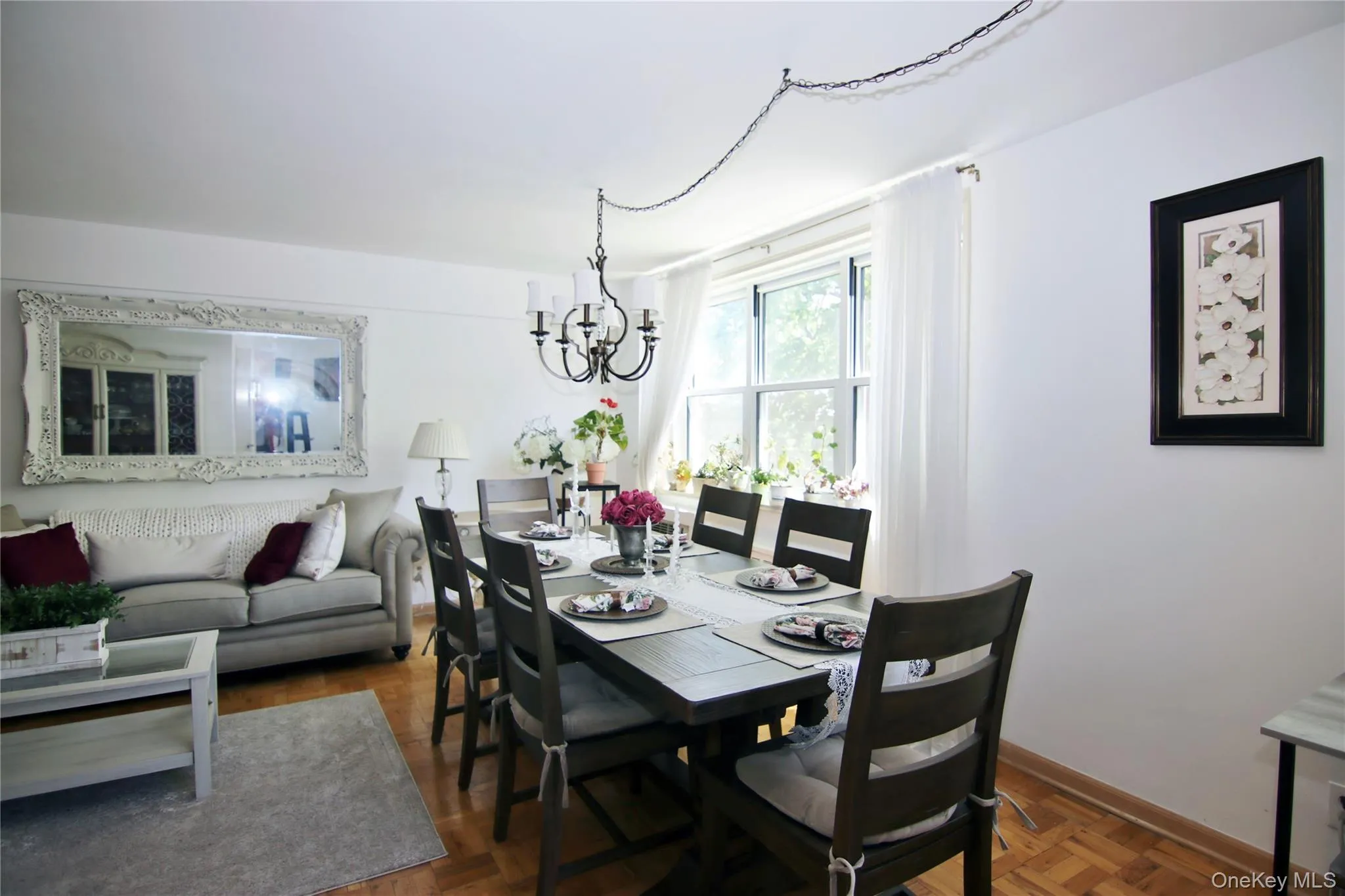 Dining/Living Room Combination Dining/Living Room Combination