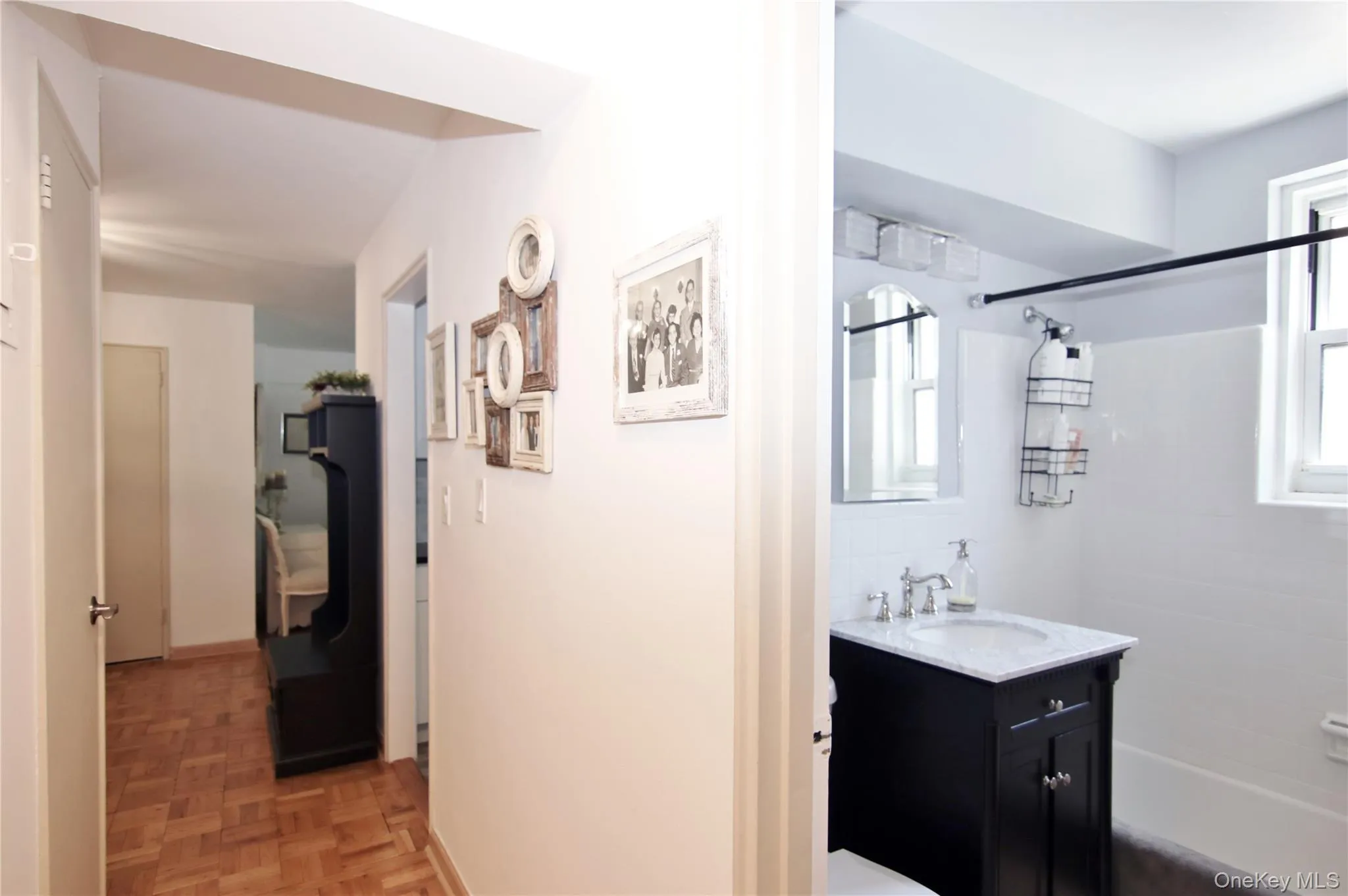 Hallway from Foyer leads to Bath Hallway from Foyer leads to Bath