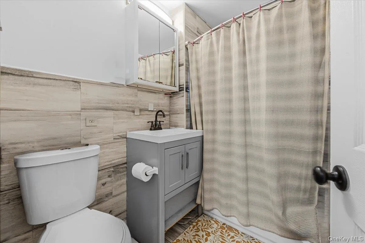 21825 104th Avenue, New York, NY, 3 Bedrooms Bedrooms, 7 Rooms Rooms,2 BathroomsBathrooms,Residential,For Rent,104th,0,1002525 21825 104th Avenue, New York, NY, 3 Bedrooms Bedrooms, 7 Rooms Rooms,2 BathroomsBathrooms,Residential,For Rent,104th,0,1002525