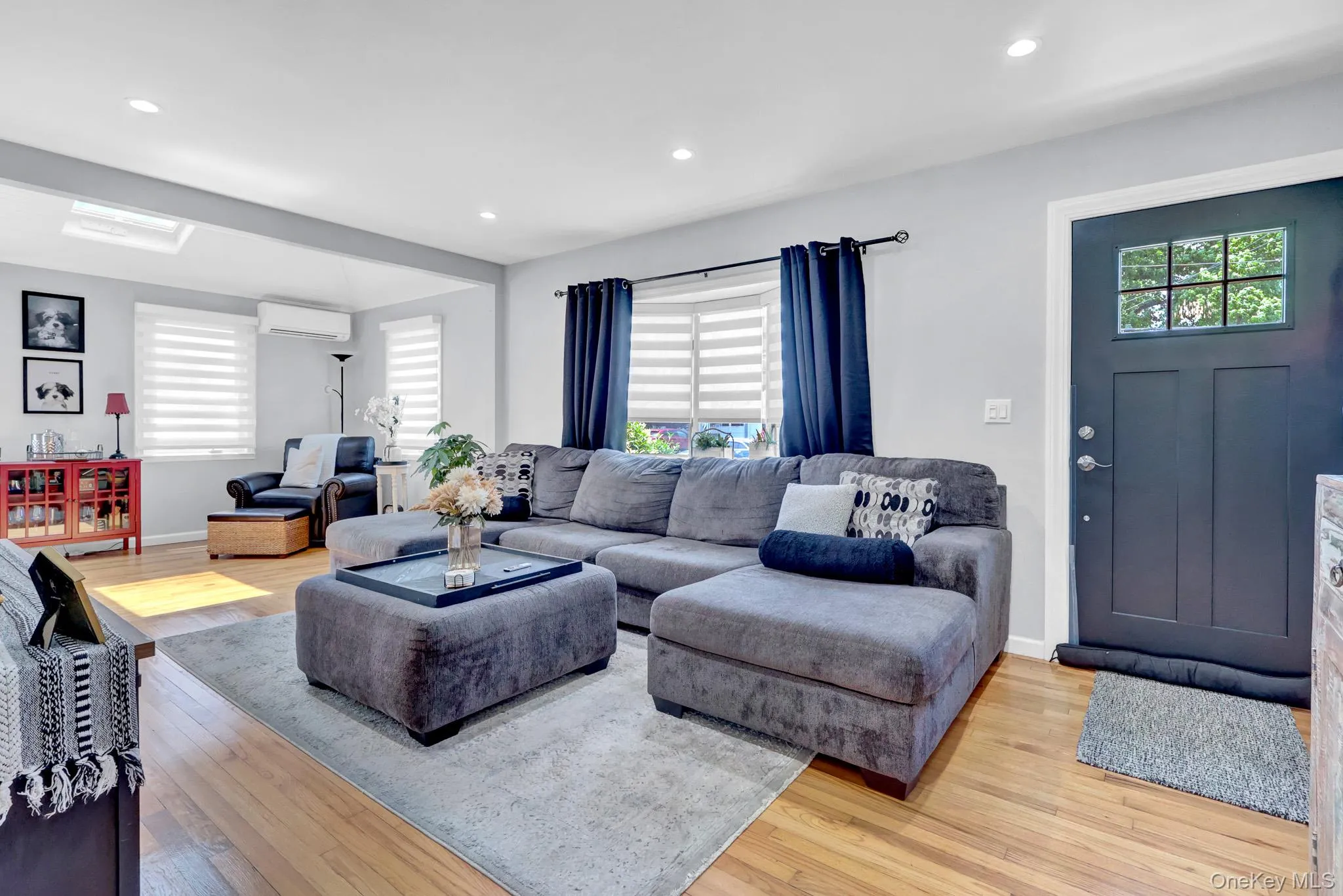 31 Locust Avenue, Babylon, NY, 4 Bedrooms Bedrooms, 7 Rooms Rooms,2 BathroomsBathrooms,Residential,For Rent,Locust,0,1002526 31 Locust Avenue, Babylon, NY, 4 Bedrooms Bedrooms, 7 Rooms Rooms,2 BathroomsBathrooms,Residential,For Rent,Locust,0,1002526