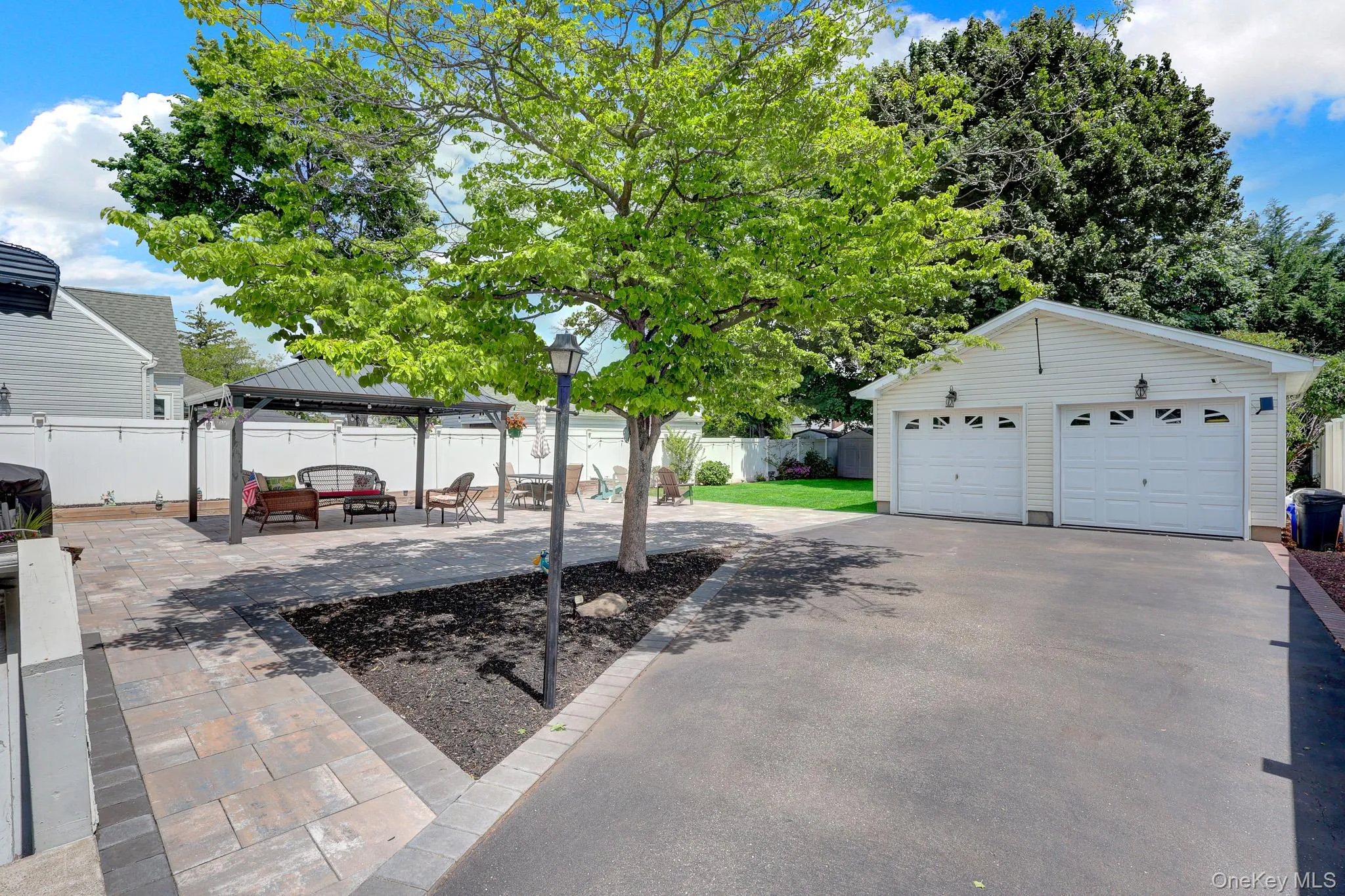31 Locust Avenue, Babylon, NY, 4 Bedrooms Bedrooms, 7 Rooms Rooms,2 BathroomsBathrooms,Residential,For Rent,Locust,0,1002526 31 Locust Avenue, Babylon, NY, 4 Bedrooms Bedrooms, 7 Rooms Rooms,2 BathroomsBathrooms,Residential,For Rent,Locust,0,1002526