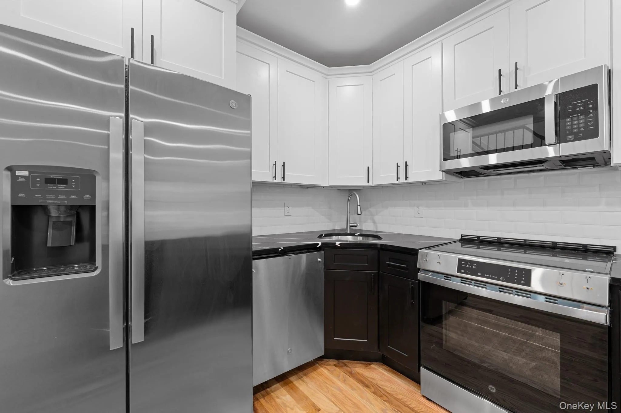132-05 109th Avenue, New York, NY, 3 Bedrooms Bedrooms, 15 Rooms Rooms,3 BathroomsBathrooms,Residential,For Rent,109th,0,1002527 132-05 109th Avenue, New York, NY, 3 Bedrooms Bedrooms, 15 Rooms Rooms,3 BathroomsBathrooms,Residential,For Rent,109th,0,1002527