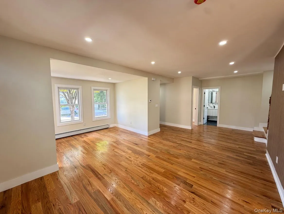 119-48 190th Street, New York, NY, 7 Bedrooms Bedrooms, 15 Rooms Rooms,3 BathroomsBathrooms,Residential,For Rent,190th,0,1002531 119-48 190th Street, New York, NY, 7 Bedrooms Bedrooms, 15 Rooms Rooms,3 BathroomsBathrooms,Residential,For Rent,190th,0,1002531