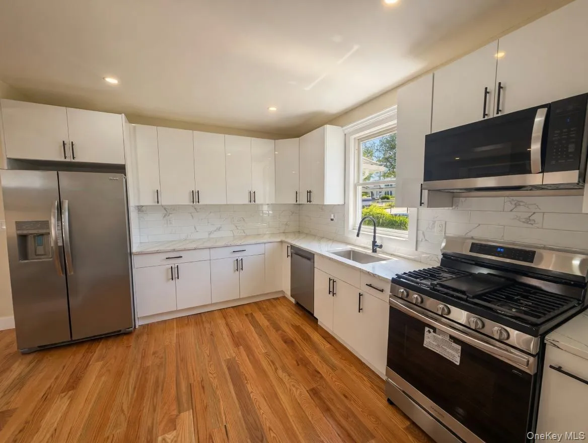 119-48 190th Street, New York, NY, 7 Bedrooms Bedrooms, 15 Rooms Rooms,3 BathroomsBathrooms,Residential,For Rent,190th,0,1002531 119-48 190th Street, New York, NY, 7 Bedrooms Bedrooms, 15 Rooms Rooms,3 BathroomsBathrooms,Residential,For Rent,190th,0,1002531