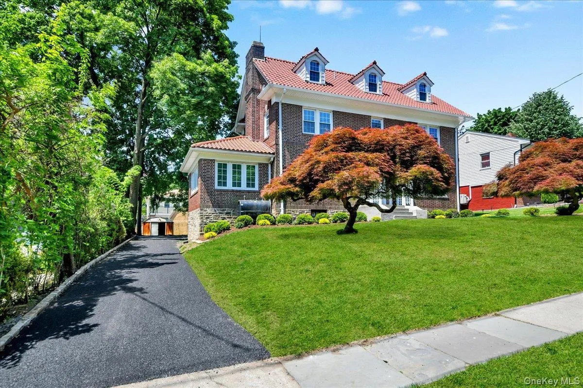 50 Forster Avenue, Mount Vernon, NY, 6 Bedrooms Bedrooms, 13 Rooms Rooms,3 BathroomsBathrooms,Residential Sale,For Rent,Forster,0,1002533 50 Forster Avenue, Mount Vernon, NY, 6 Bedrooms Bedrooms, 13 Rooms Rooms,3 BathroomsBathrooms,Residential Sale,For Rent,Forster,0,1002533