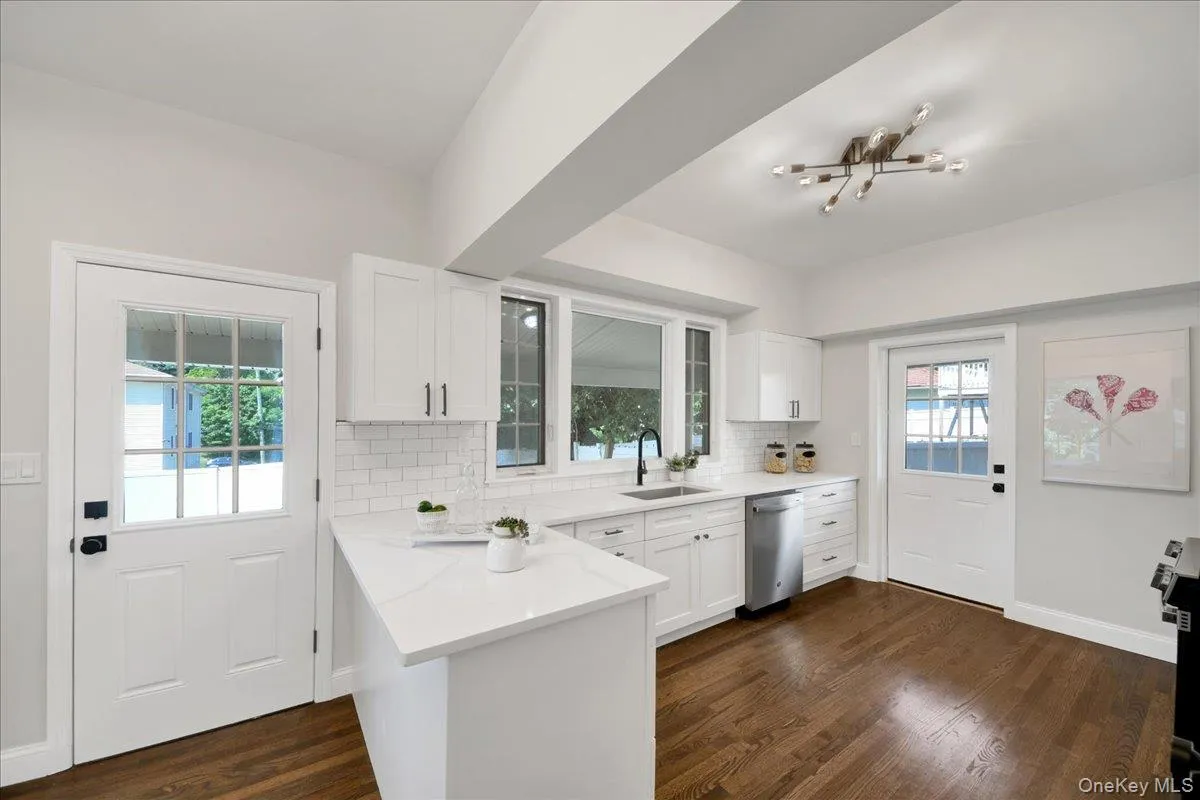 50 Forster Avenue, Mount Vernon, NY, 6 Bedrooms Bedrooms, 13 Rooms Rooms,3 BathroomsBathrooms,Residential Sale,For Rent,Forster,0,1002533 50 Forster Avenue, Mount Vernon, NY, 6 Bedrooms Bedrooms, 13 Rooms Rooms,3 BathroomsBathrooms,Residential Sale,For Rent,Forster,0,1002533