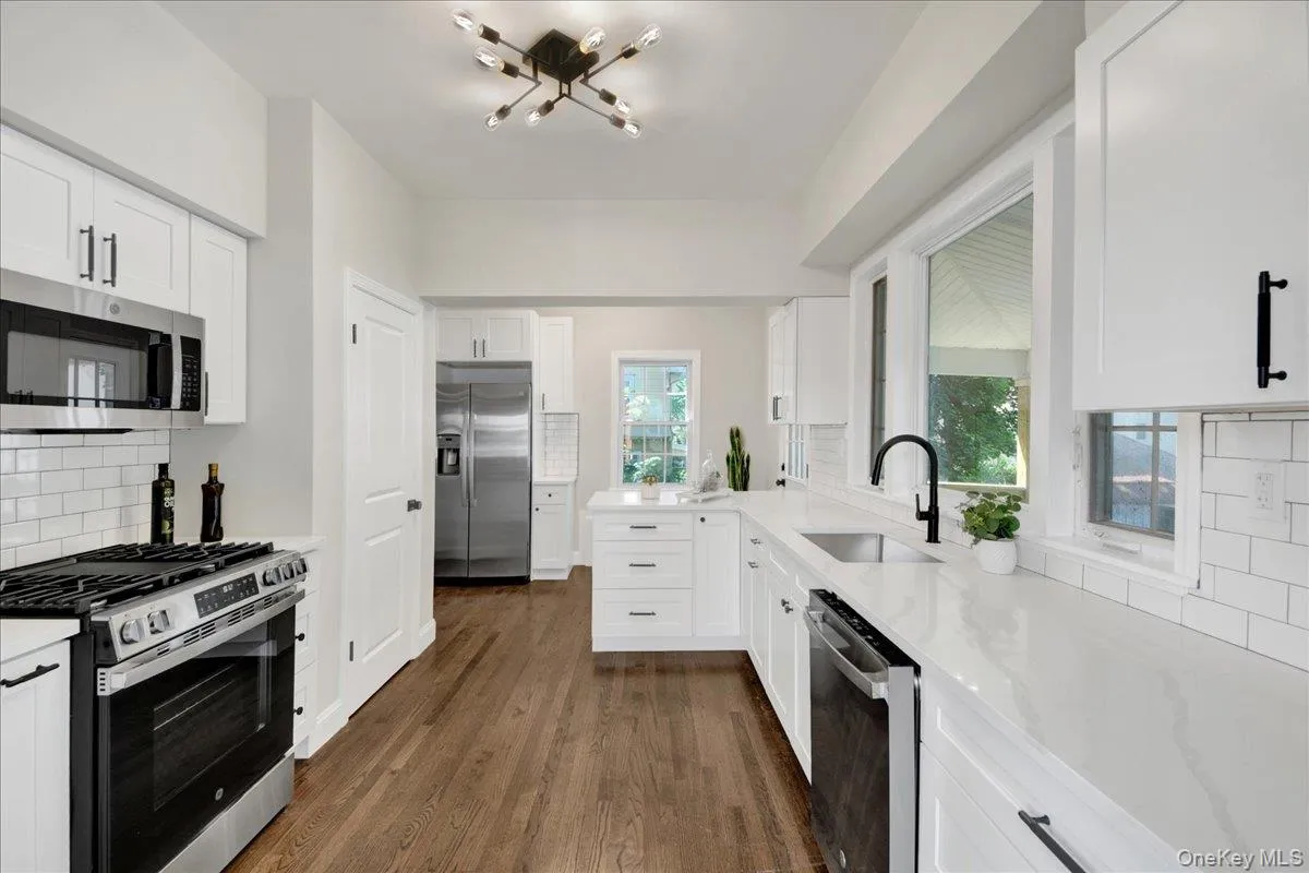 50 Forster Avenue, Mount Vernon, NY, 6 Bedrooms Bedrooms, 13 Rooms Rooms,3 BathroomsBathrooms,Residential Sale,For Rent,Forster,0,1002533 50 Forster Avenue, Mount Vernon, NY, 6 Bedrooms Bedrooms, 13 Rooms Rooms,3 BathroomsBathrooms,Residential Sale,For Rent,Forster,0,1002533