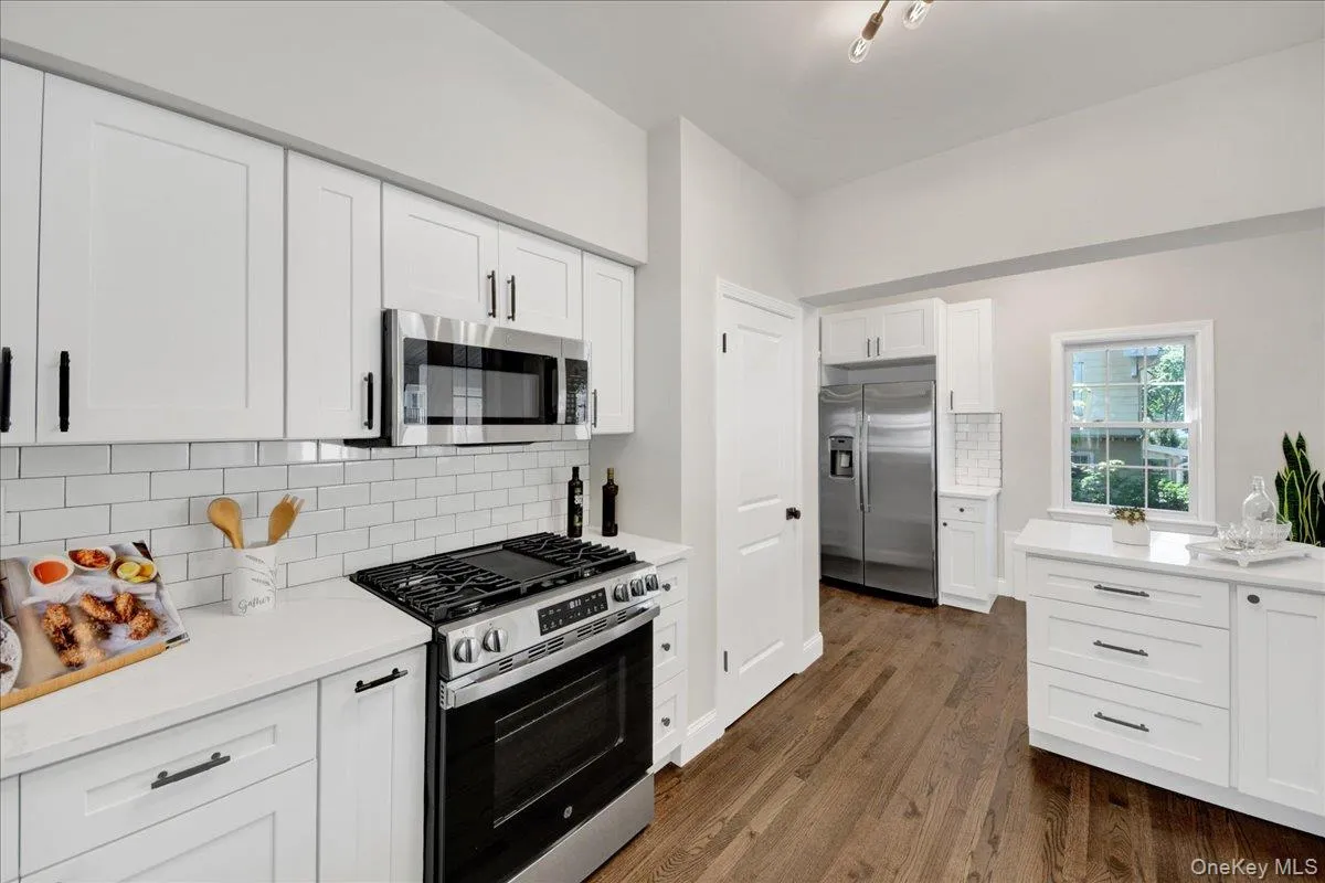 50 Forster Avenue, Mount Vernon, NY, 6 Bedrooms Bedrooms, 13 Rooms Rooms,3 BathroomsBathrooms,Residential Sale,For Rent,Forster,0,1002533 50 Forster Avenue, Mount Vernon, NY, 6 Bedrooms Bedrooms, 13 Rooms Rooms,3 BathroomsBathrooms,Residential Sale,For Rent,Forster,0,1002533
