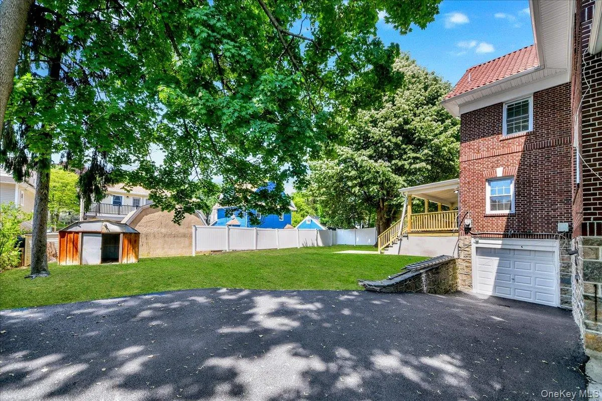 50 Forster Avenue, Mount Vernon, NY, 6 Bedrooms Bedrooms, 13 Rooms Rooms,3 BathroomsBathrooms,Residential Sale,For Rent,Forster,0,1002533 50 Forster Avenue, Mount Vernon, NY, 6 Bedrooms Bedrooms, 13 Rooms Rooms,3 BathroomsBathrooms,Residential Sale,For Rent,Forster,0,1002533