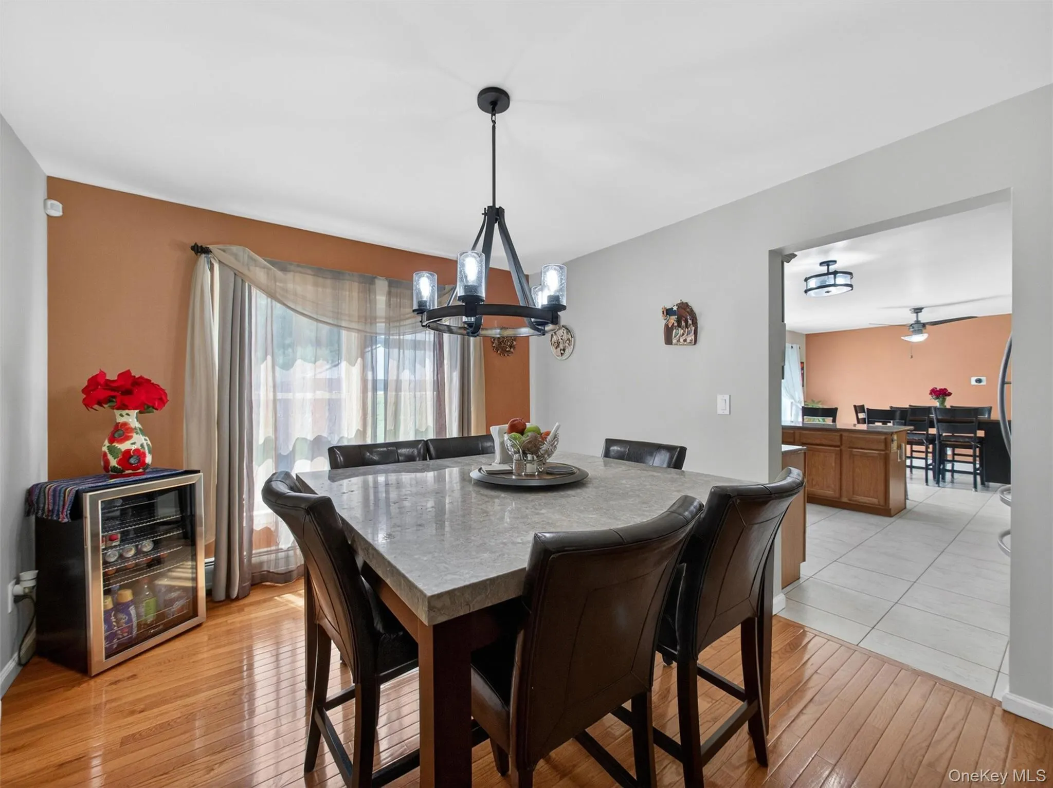 Bright dining area with beautiful flow into the kitchen and surrounding living spaces. Bright dining area with beautiful flow into the kitchen and surrounding living spaces.