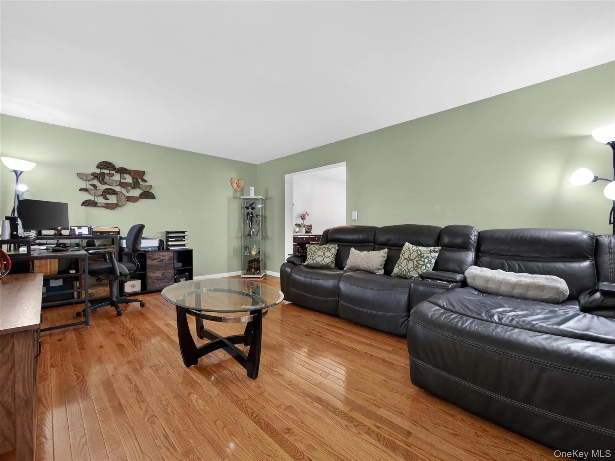 Comfortable living area with an open layout and beautiful flow into the surrounding living spaces. Comfortable living area with an open layout and beautiful flow into the surrounding living spaces.