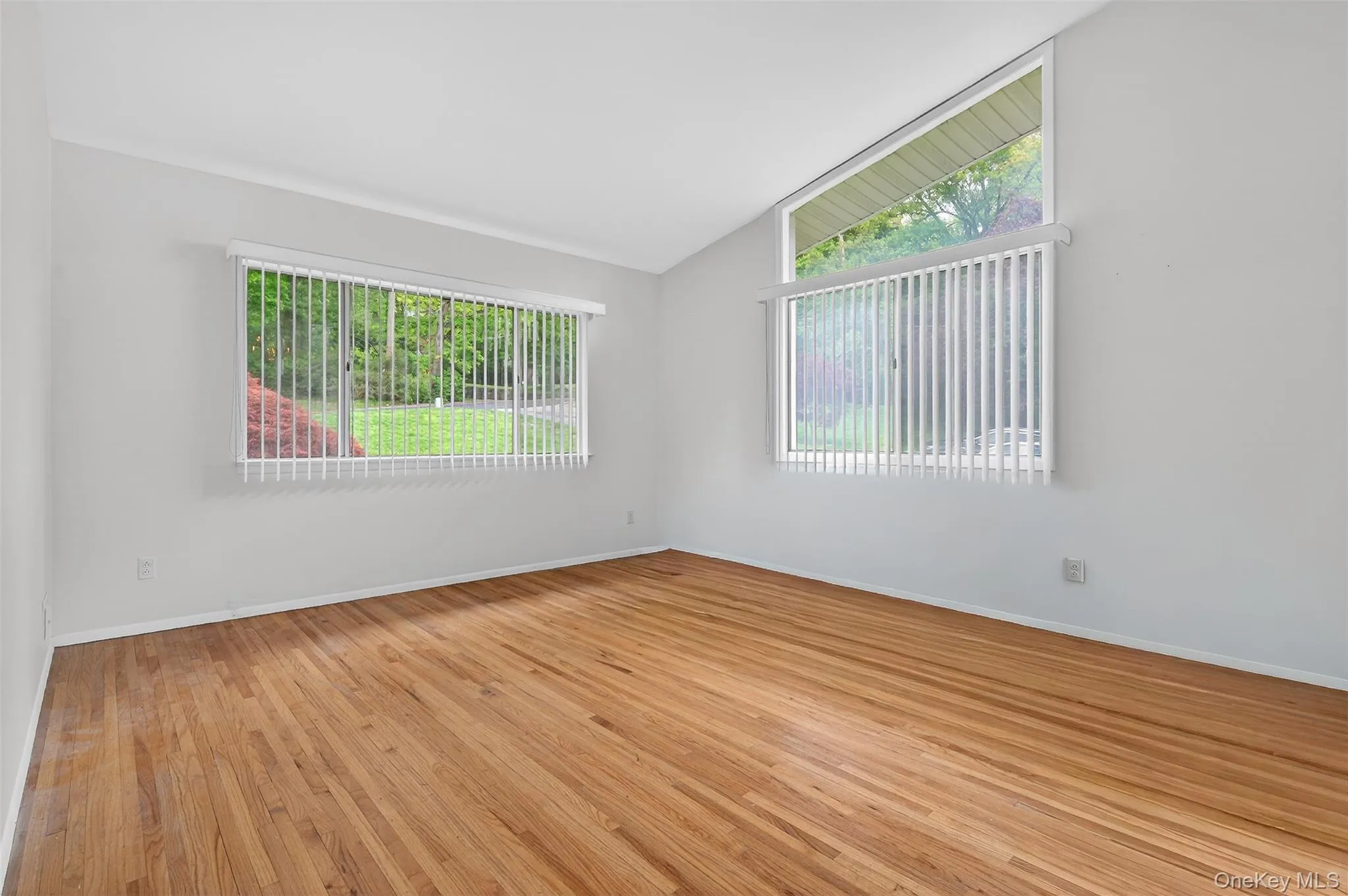 4 Brookdell Drive, Greenburgh, NY, 3 Bedrooms Bedrooms, 8 Rooms Rooms,2 BathroomsBathrooms,Residential,For Rent,Brookdell,0,1002540 4 Brookdell Drive, Greenburgh, NY, 3 Bedrooms Bedrooms, 8 Rooms Rooms,2 BathroomsBathrooms,Residential,For Rent,Brookdell,0,1002540