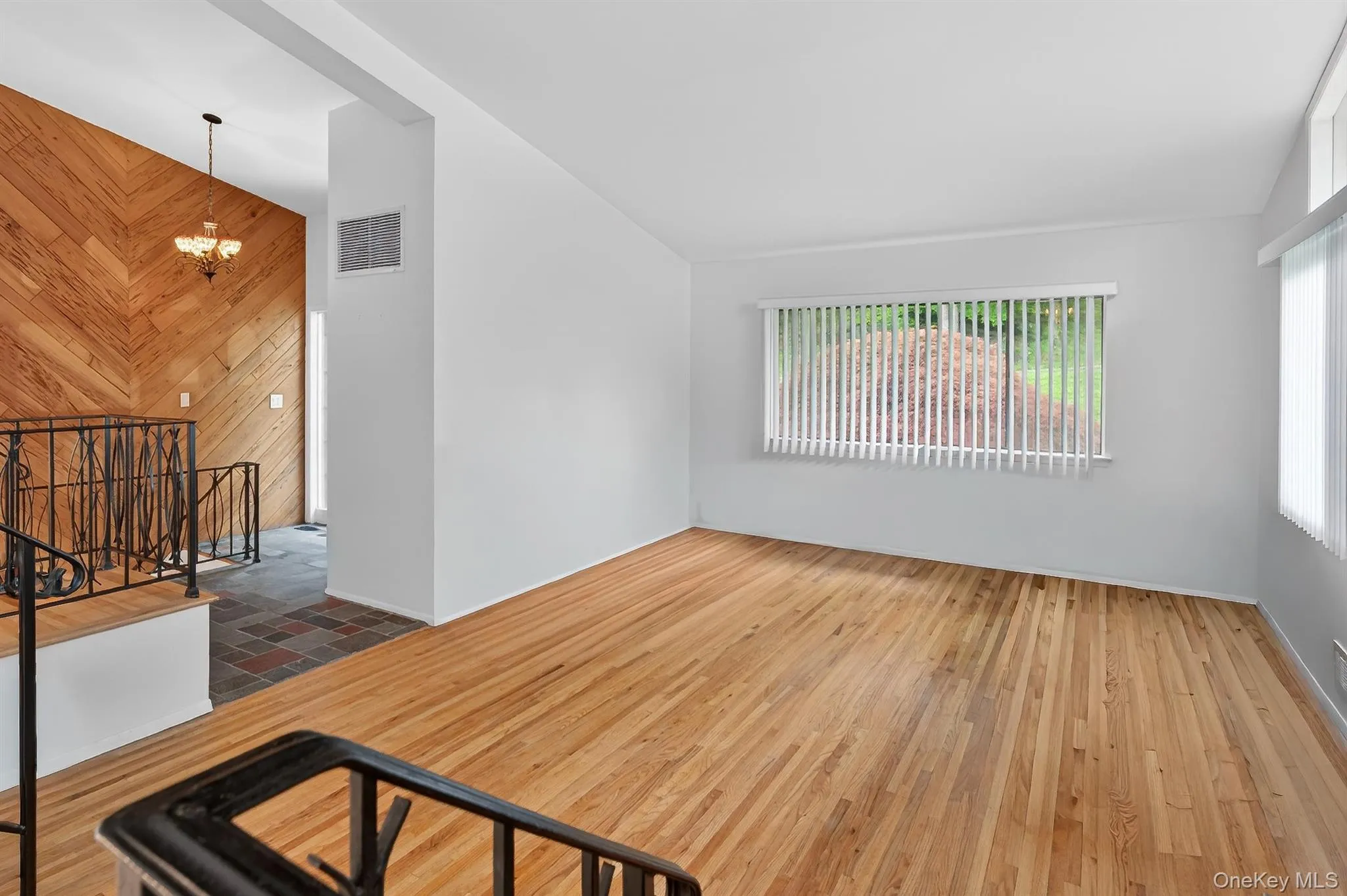4 Brookdell Drive, Greenburgh, NY, 3 Bedrooms Bedrooms, 8 Rooms Rooms,2 BathroomsBathrooms,Residential,For Rent,Brookdell,0,1002540 4 Brookdell Drive, Greenburgh, NY, 3 Bedrooms Bedrooms, 8 Rooms Rooms,2 BathroomsBathrooms,Residential,For Rent,Brookdell,0,1002540