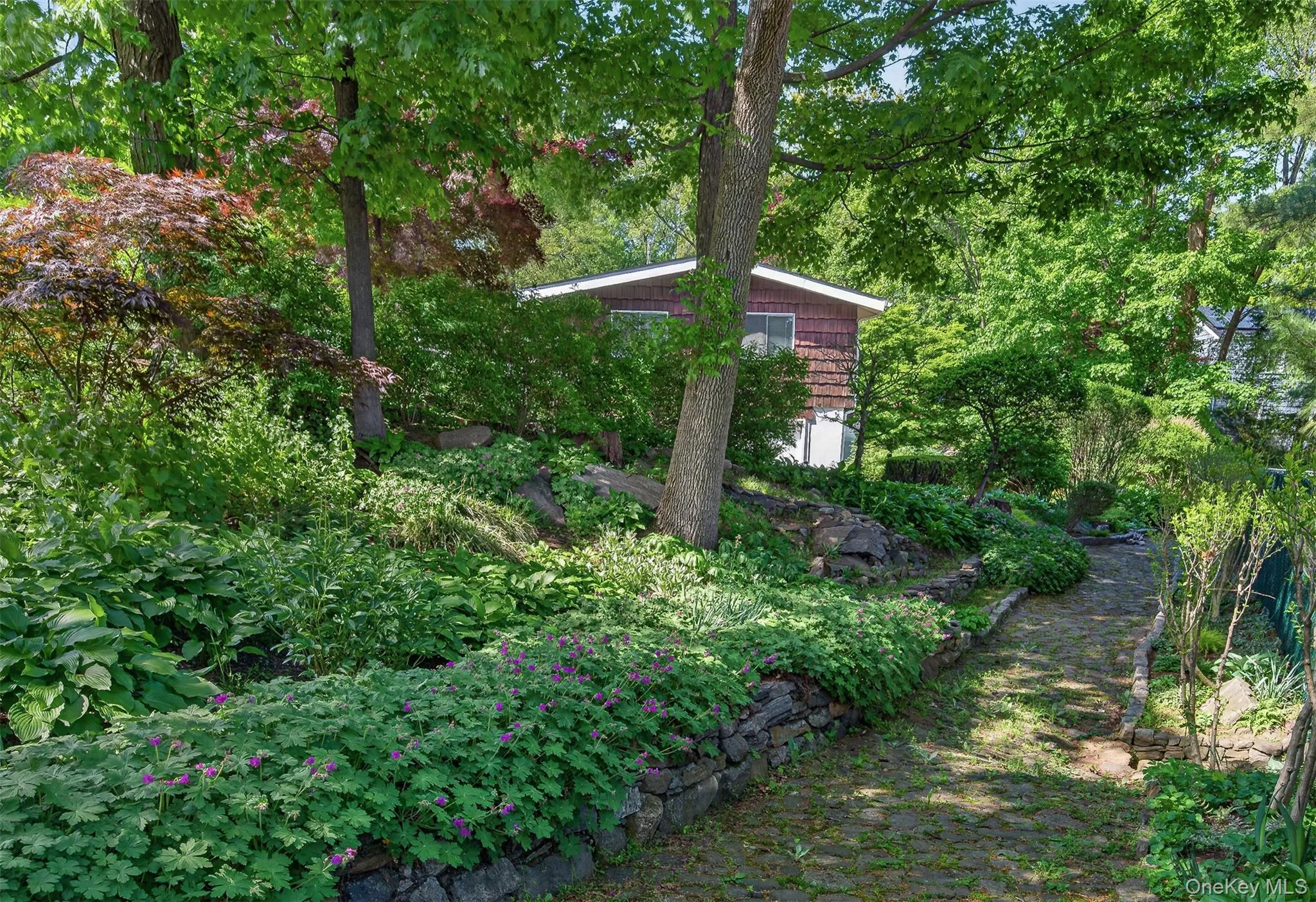 4 Brookdell Drive, Greenburgh, NY, 3 Bedrooms Bedrooms, 8 Rooms Rooms,2 BathroomsBathrooms,Residential,For Rent,Brookdell,0,1002540 4 Brookdell Drive, Greenburgh, NY, 3 Bedrooms Bedrooms, 8 Rooms Rooms,2 BathroomsBathrooms,Residential,For Rent,Brookdell,0,1002540